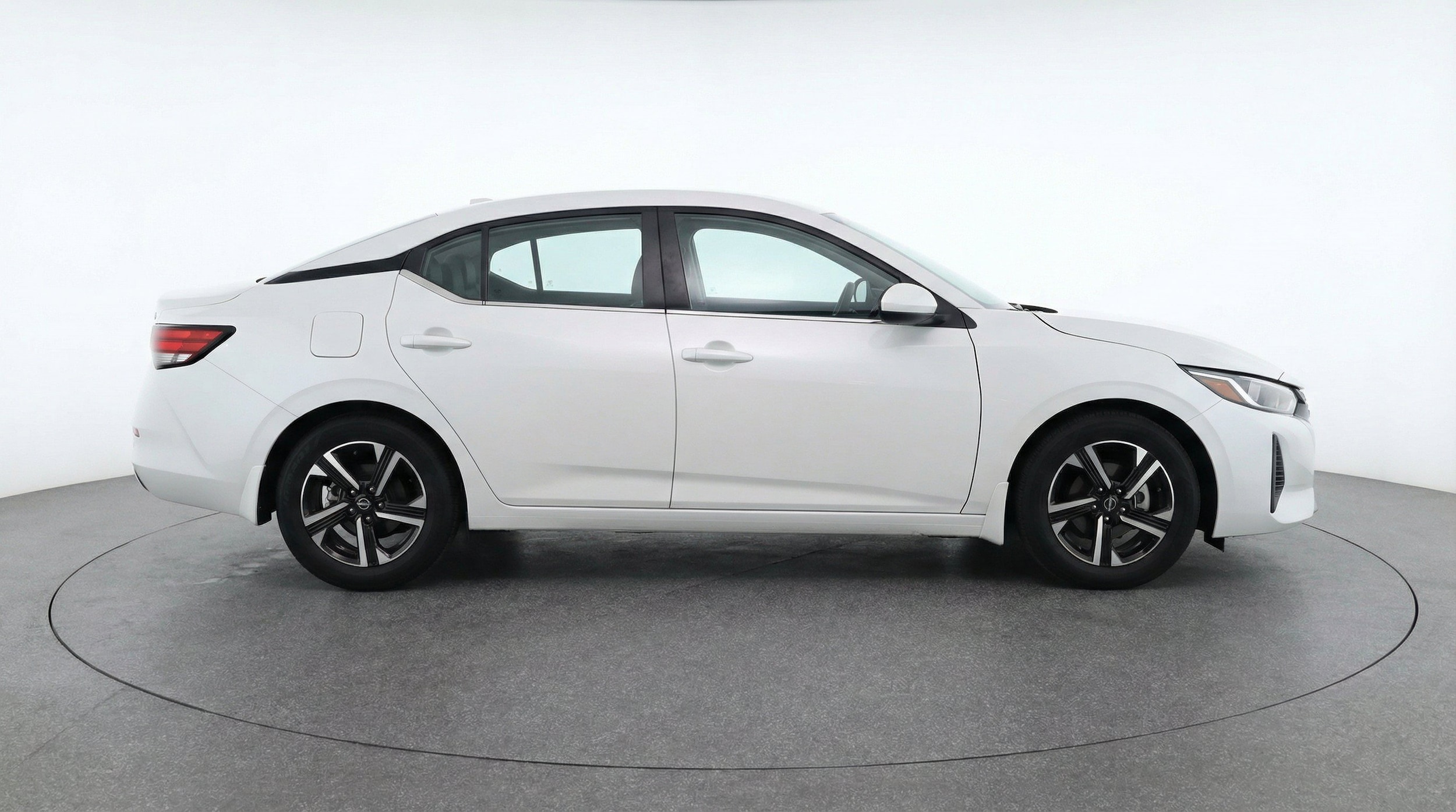 Thumbnail: 2025 Nissan Sentra - 11