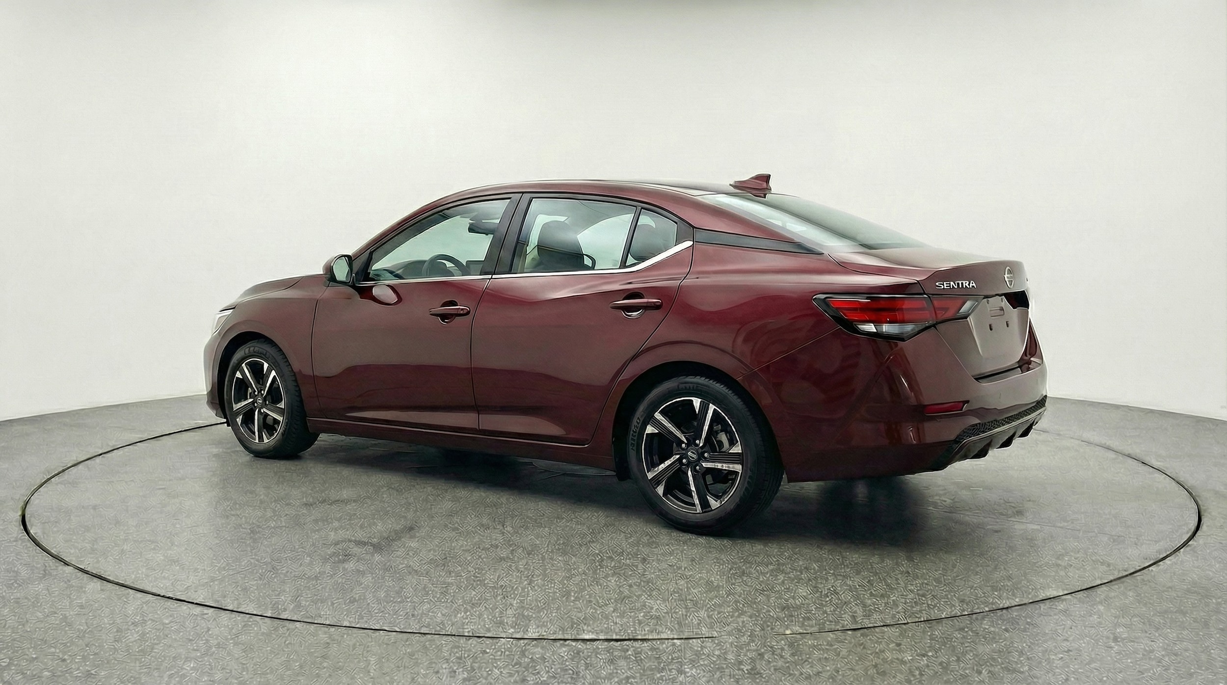 Thumbnail: 2025 Nissan Sentra - 5