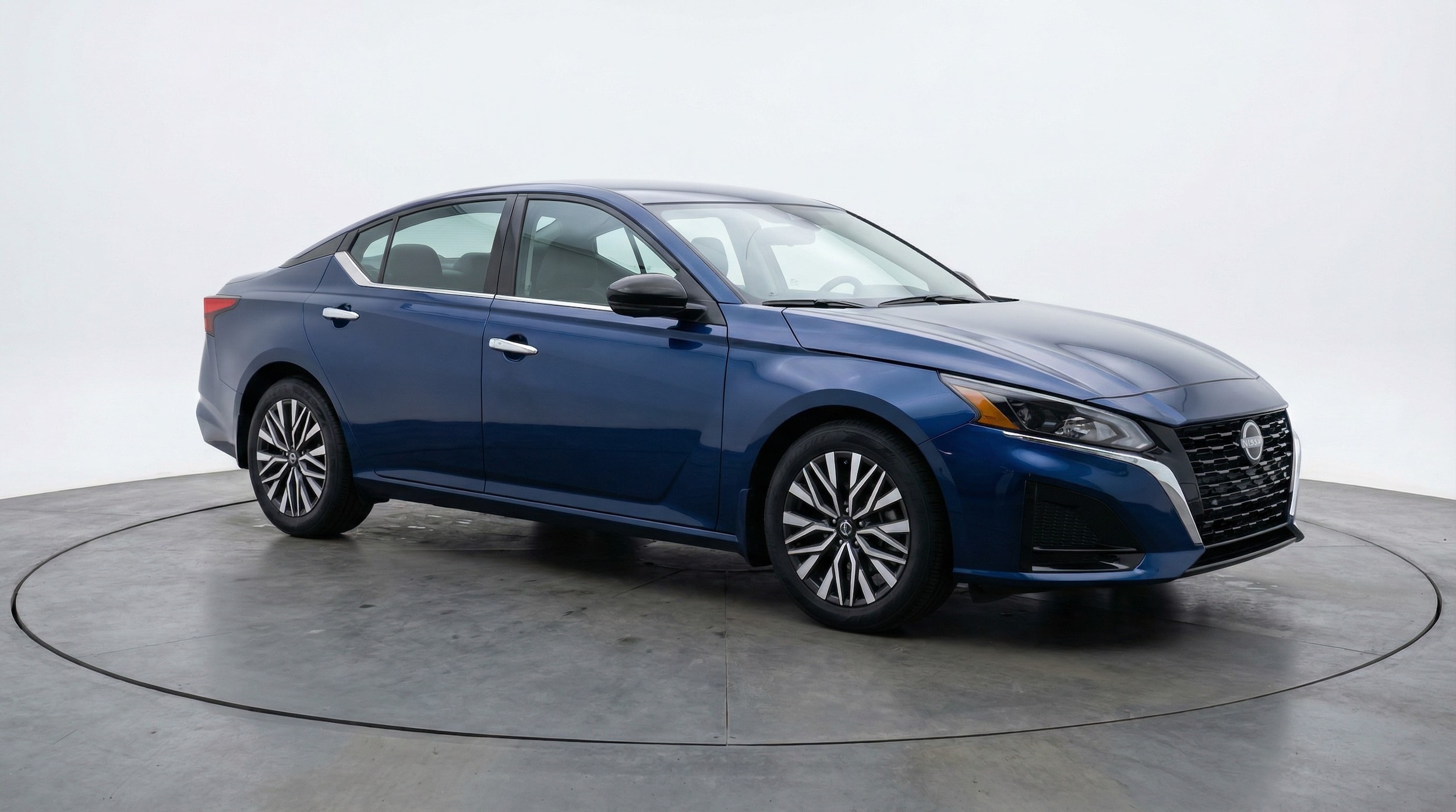 Thumbnail: 2025 Nissan Altima - 1