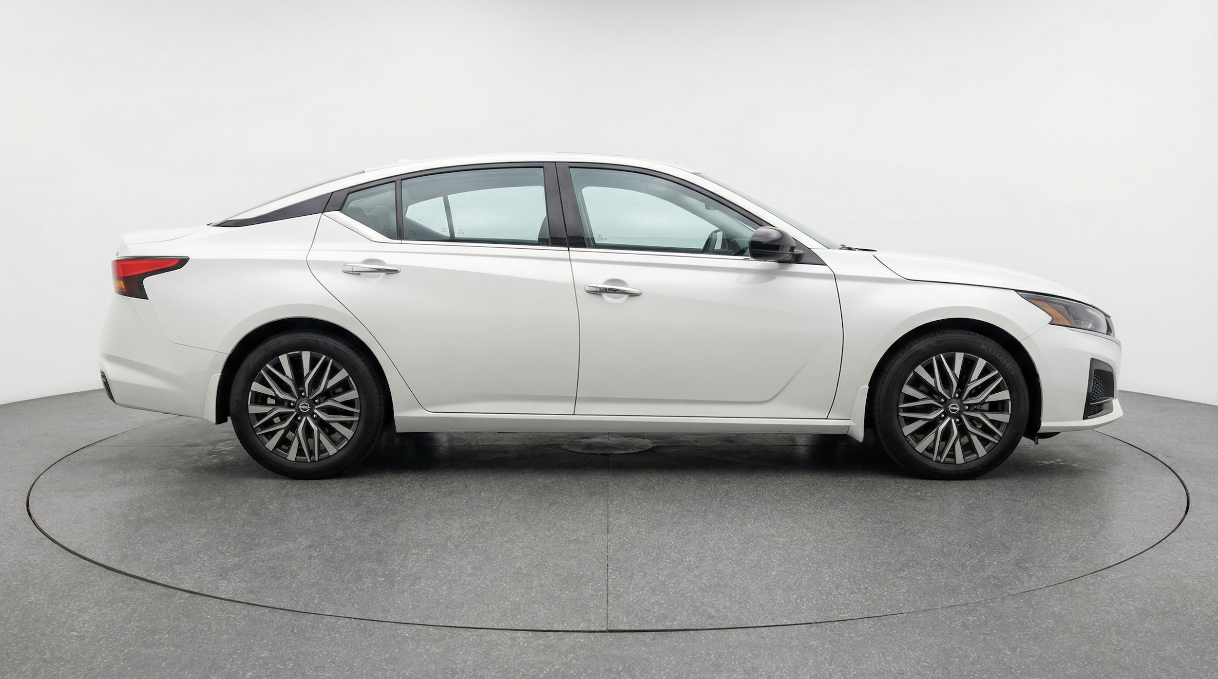 Thumbnail: 2025 Nissan Altima - 8