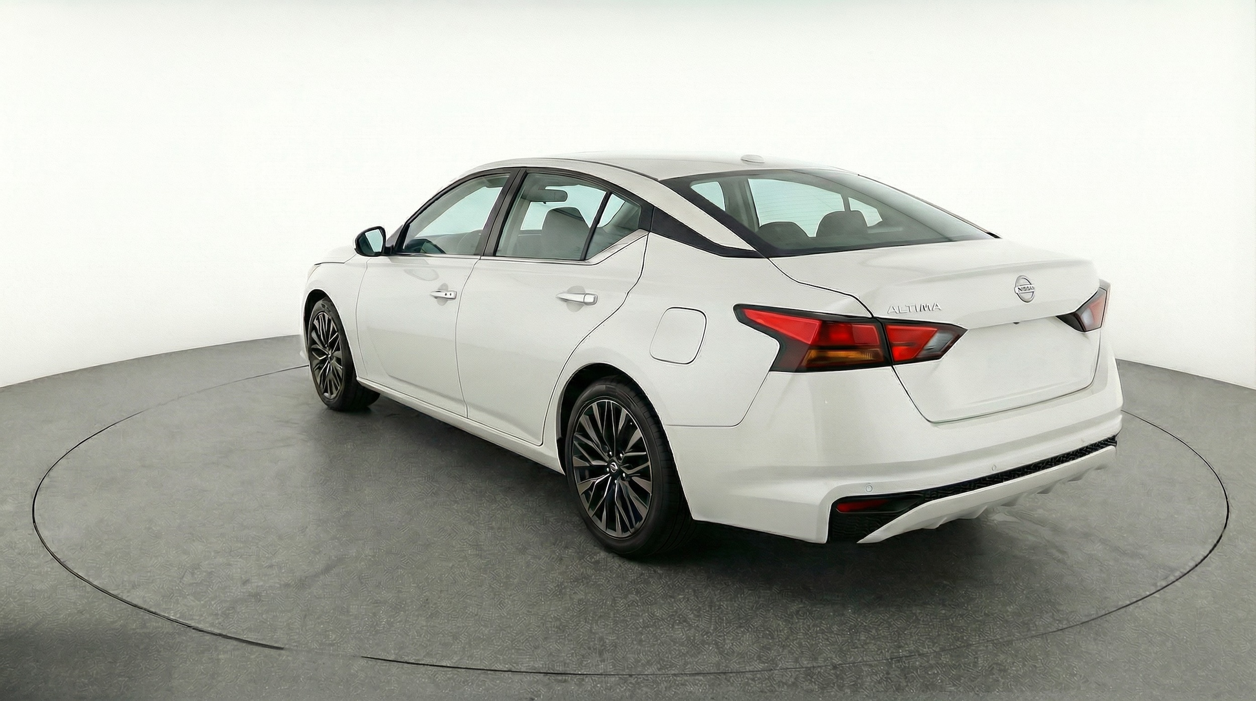 Thumbnail: 2025 Nissan Altima - 5