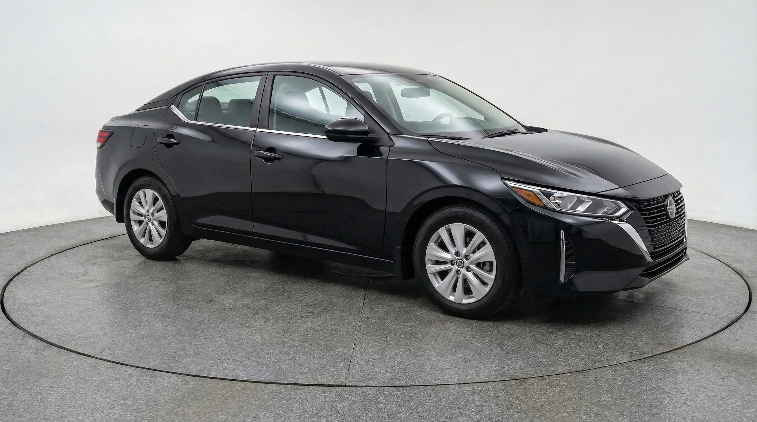 Thumbnail: 2025 Nissan Sentra - 1