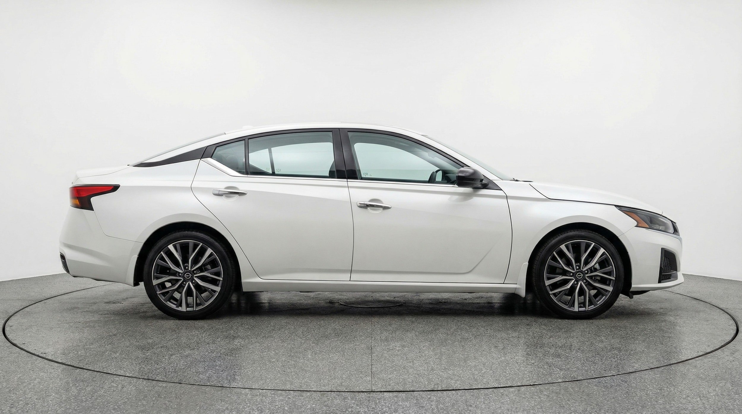 Thumbnail: 2025 Nissan Altima - 8