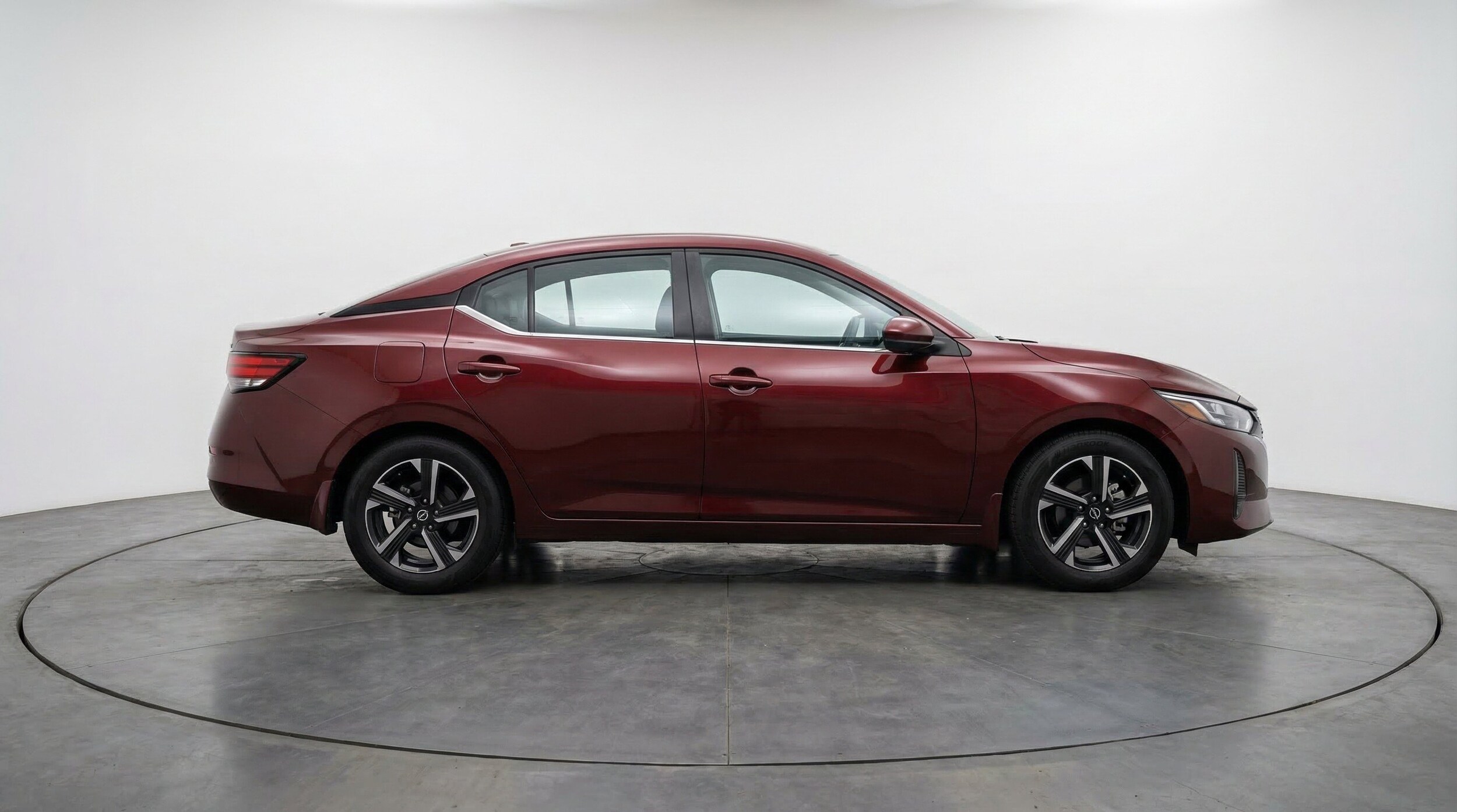 Thumbnail: 2025 Nissan Sentra - 11