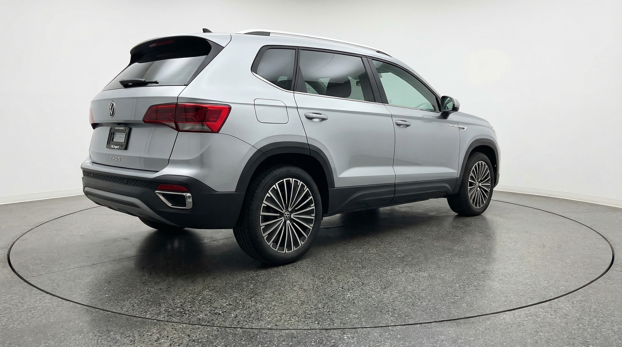 Thumbnail: 2025 Volkswagen Taos - 7