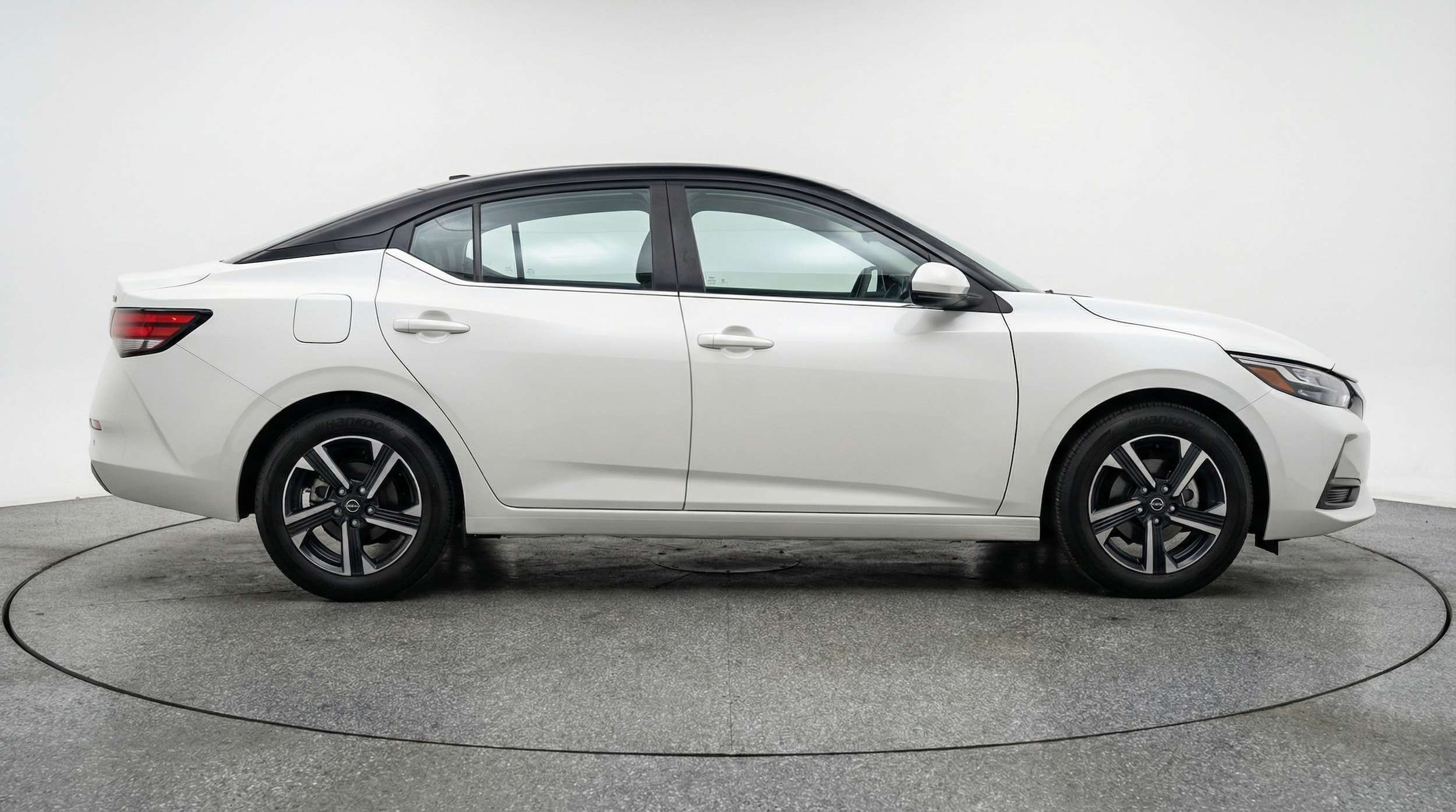 Thumbnail: 2025 Nissan Sentra - 8