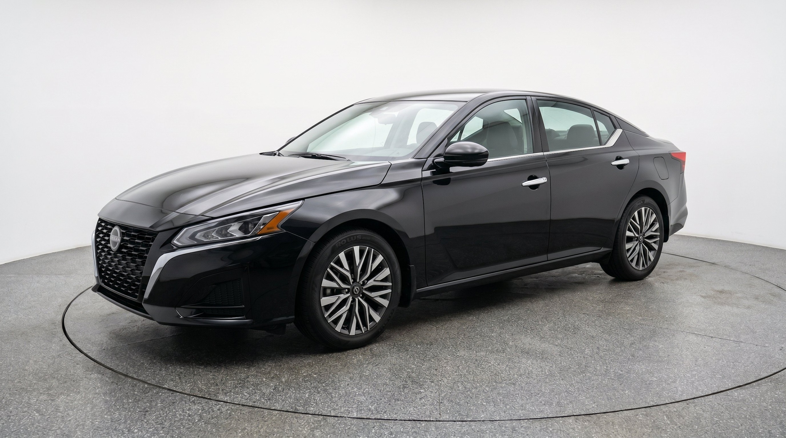 Thumbnail: 2025 Nissan Altima - 3
