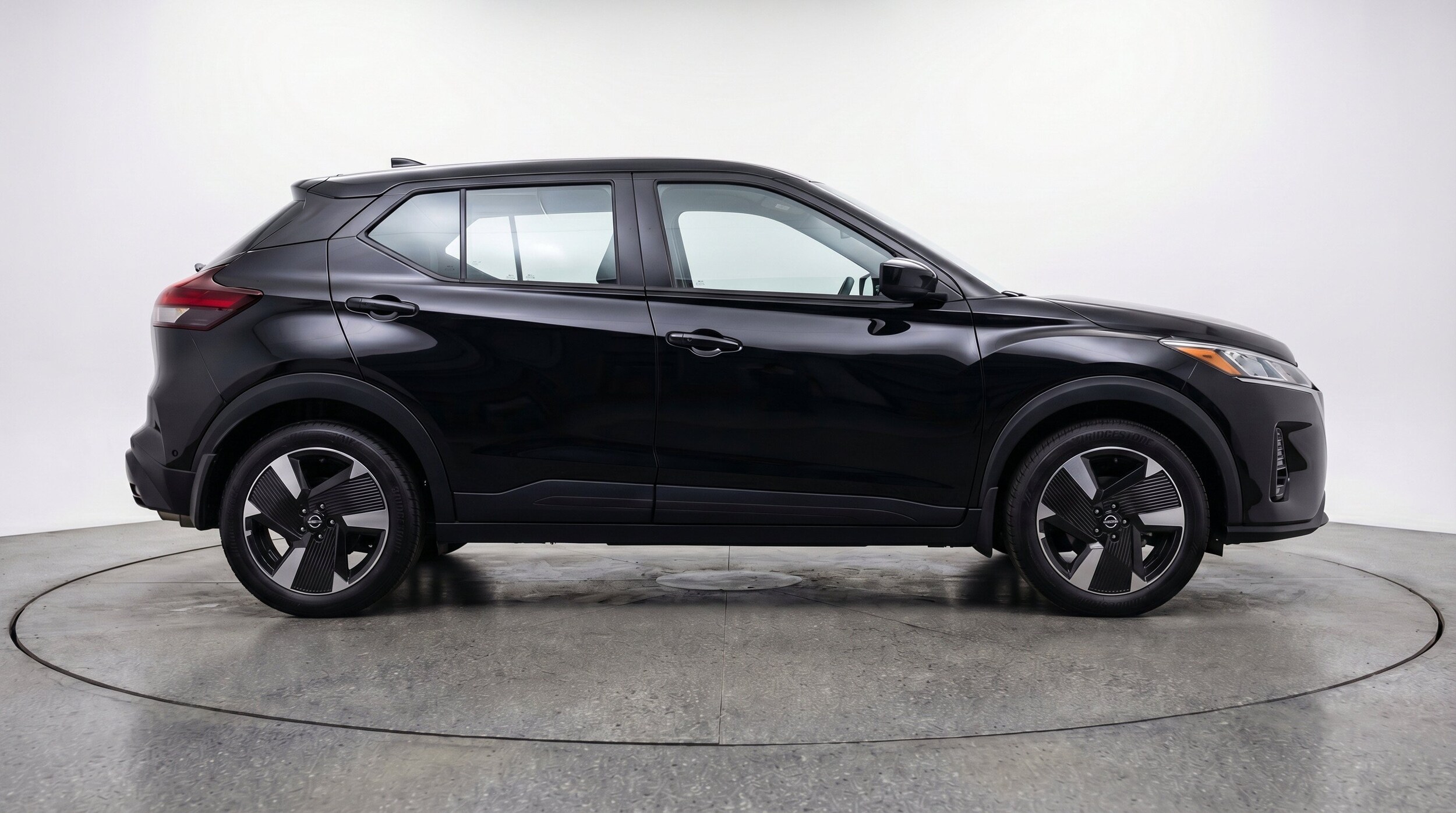 Thumbnail: 2026 Nissan Kicks - 11
