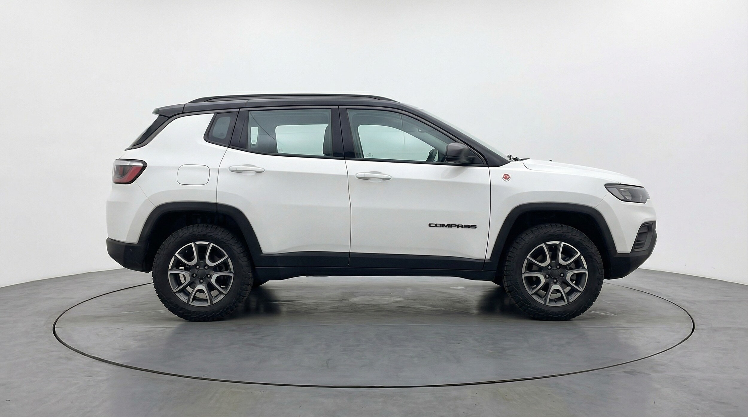 Thumbnail: 2025 Jeep Compass - 8