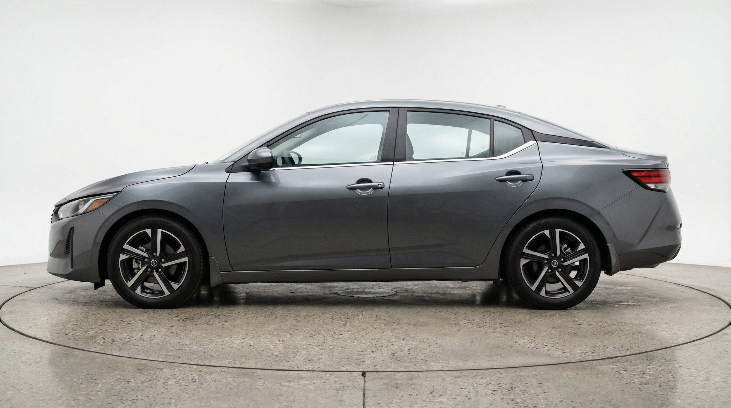 Thumbnail: 2025 Nissan Sentra - 5