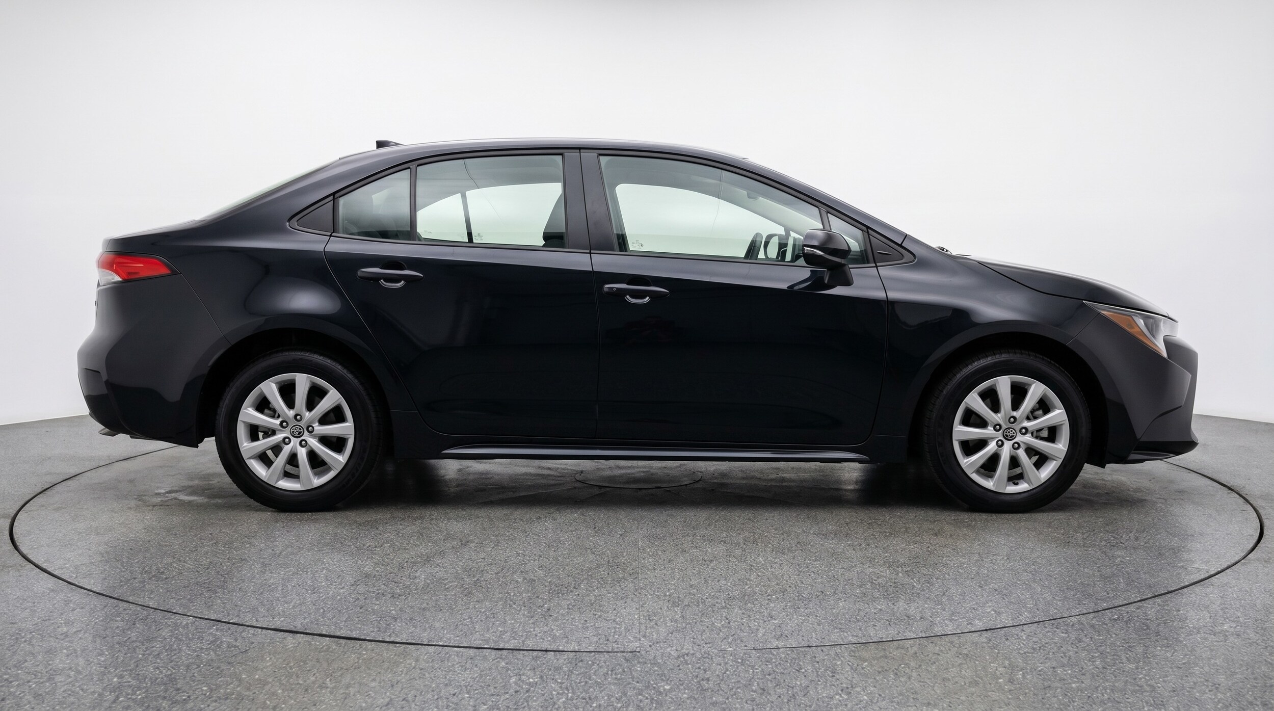 Thumbnail: 2025 Toyota Corolla - 8