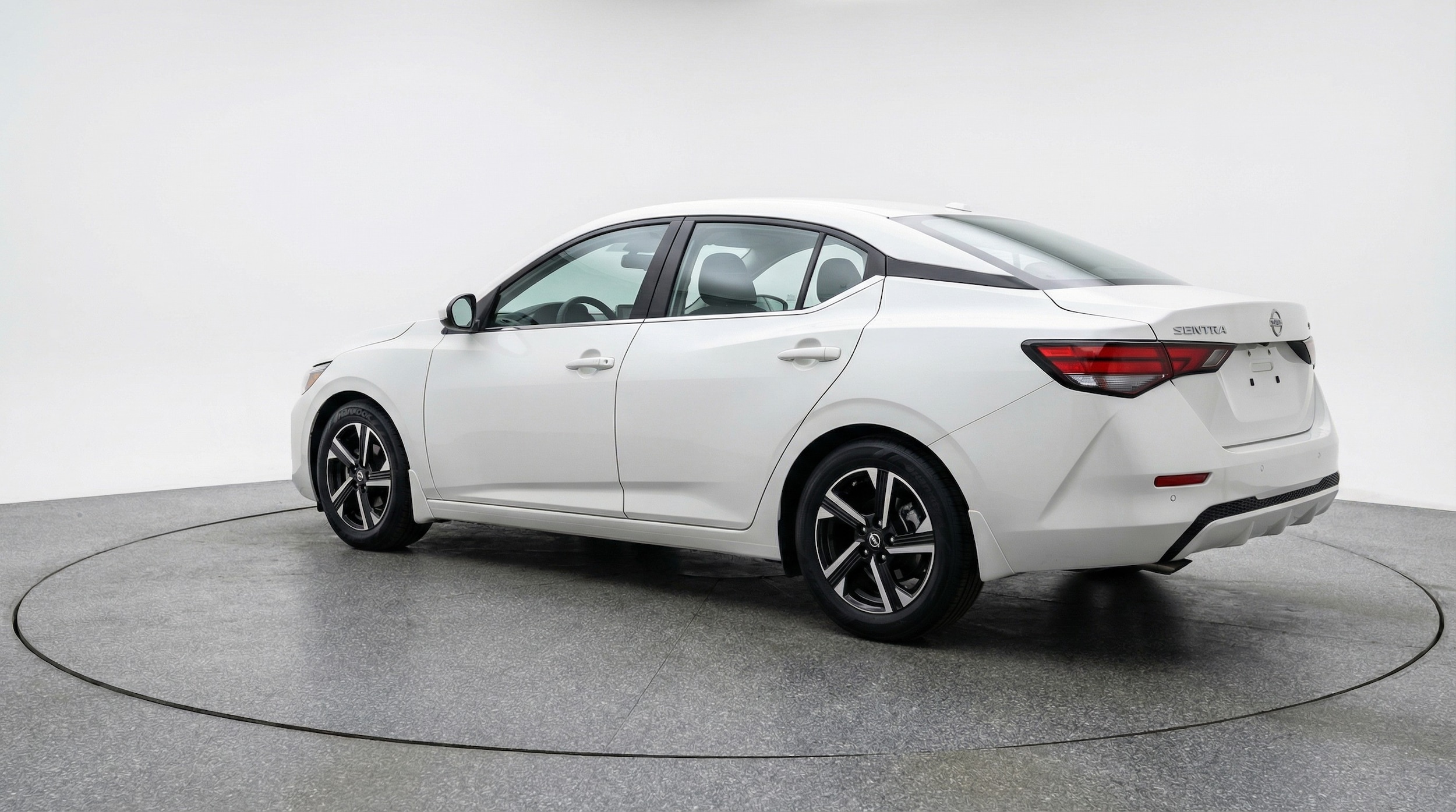 Thumbnail: 2025 Nissan Sentra - 5