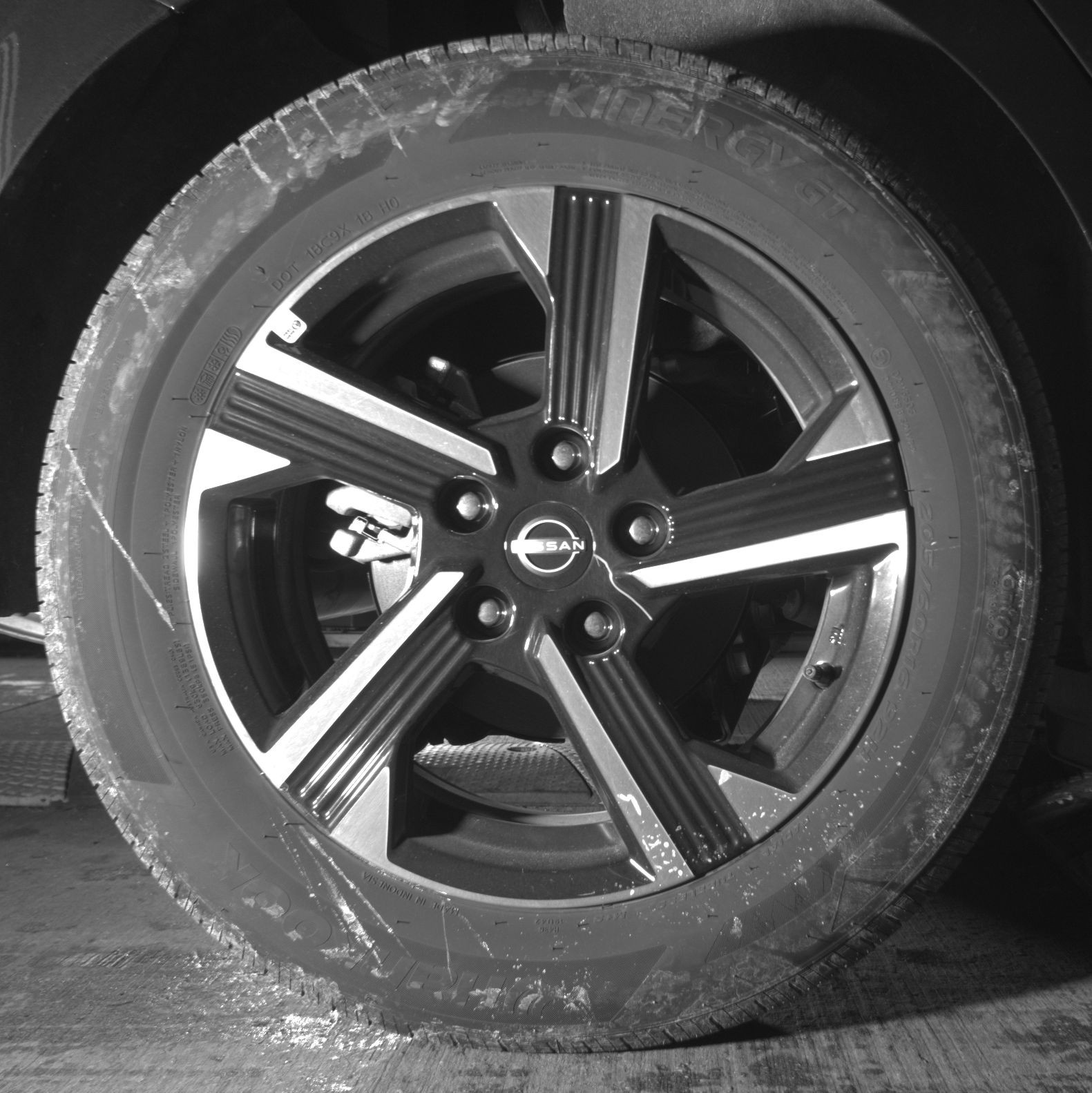 Thumbnail: 2025 Nissan Sentra - 12