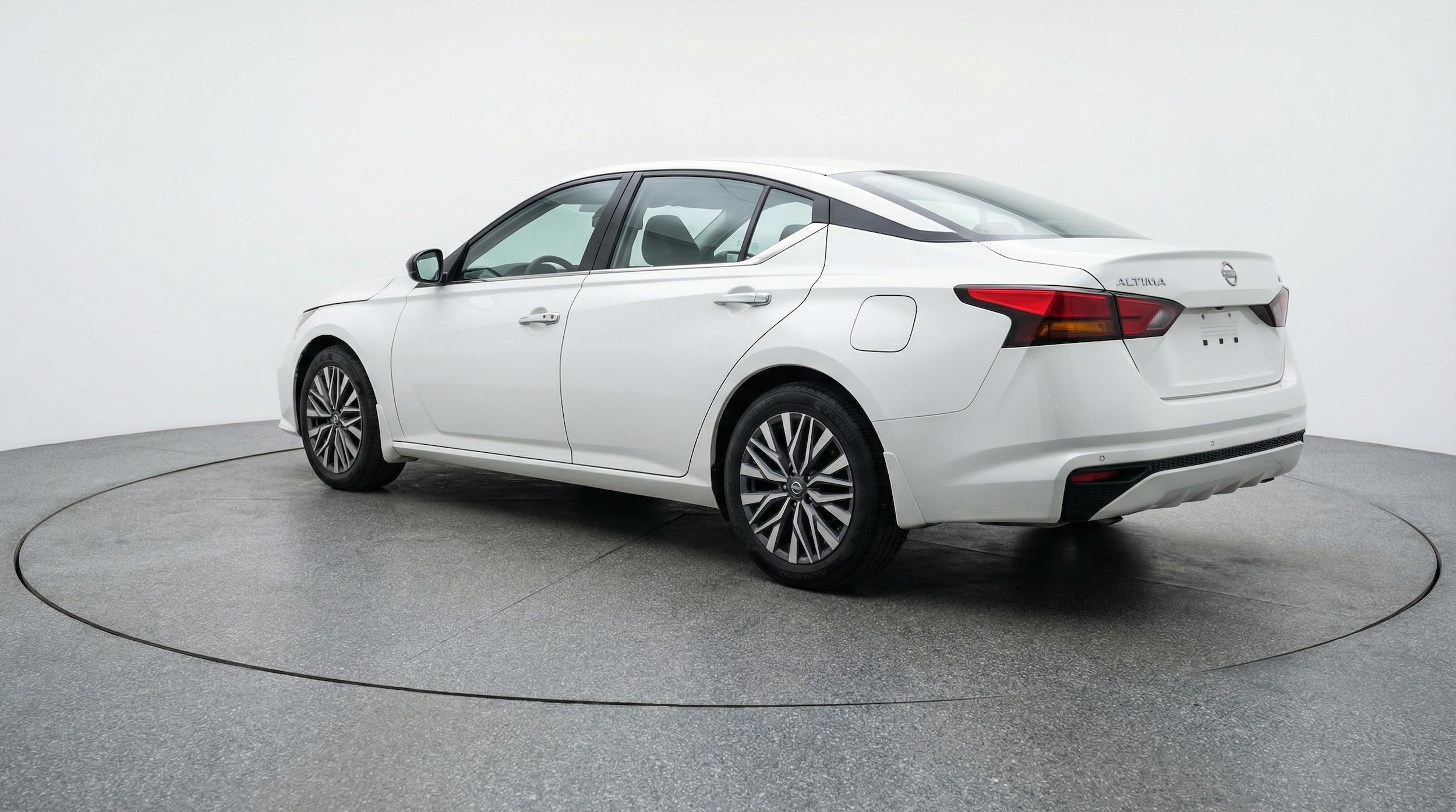 Thumbnail: 2025 Nissan Altima - 5