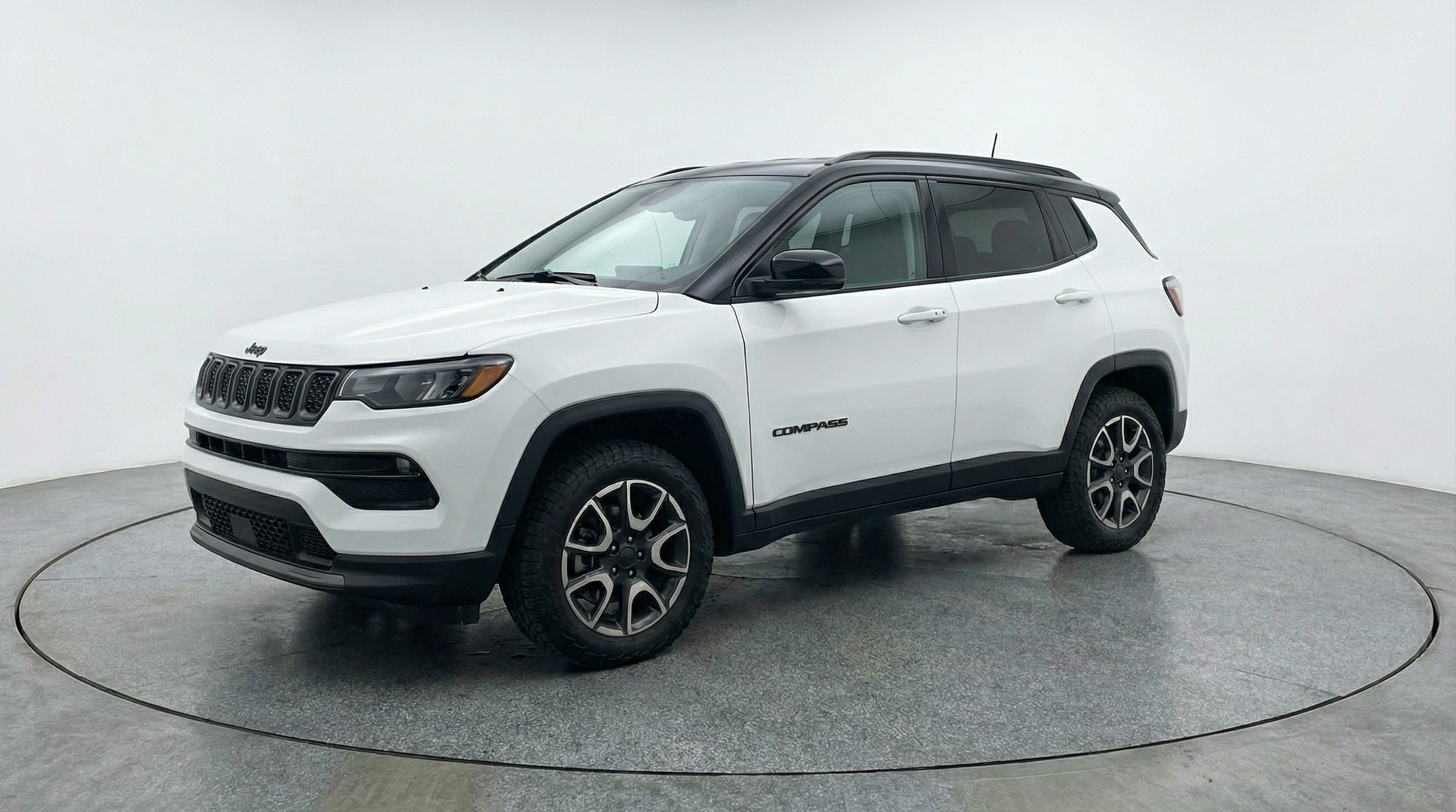 Thumbnail: 2025 Jeep Compass - 3