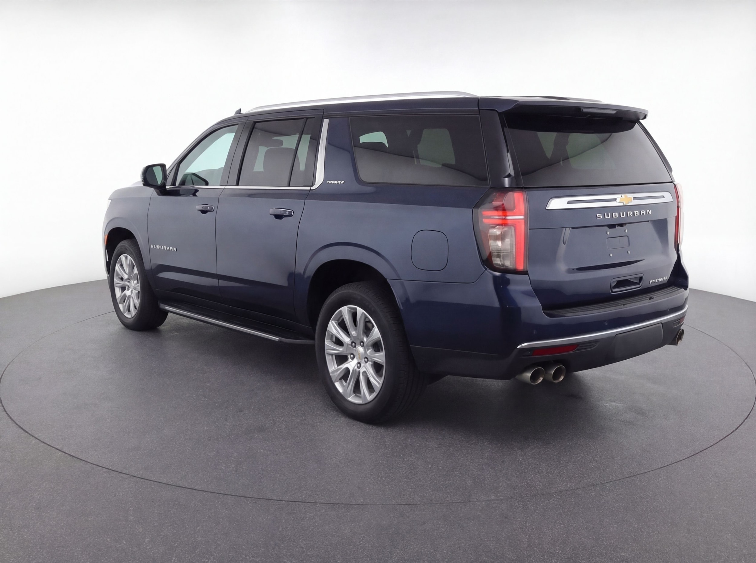 Thumbnail: 2023 Chevrolet Suburban - 5