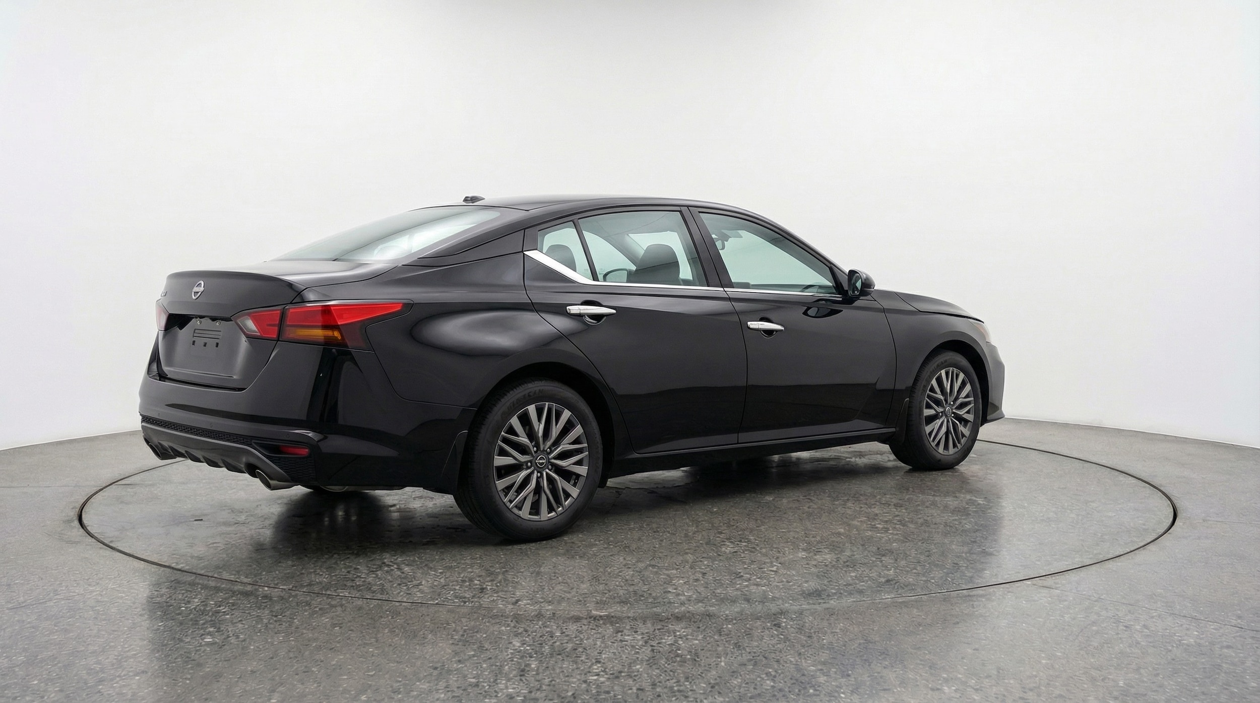 Thumbnail: 2025 Nissan Altima - 7