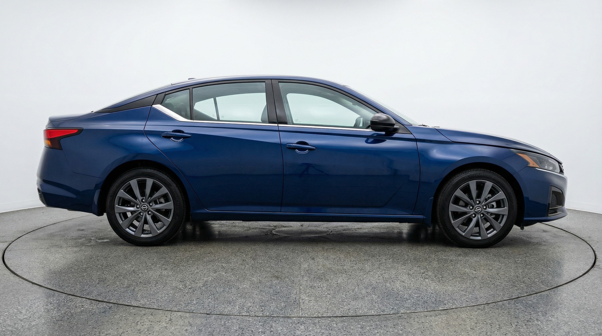 Thumbnail: 2025 Nissan Altima - 8