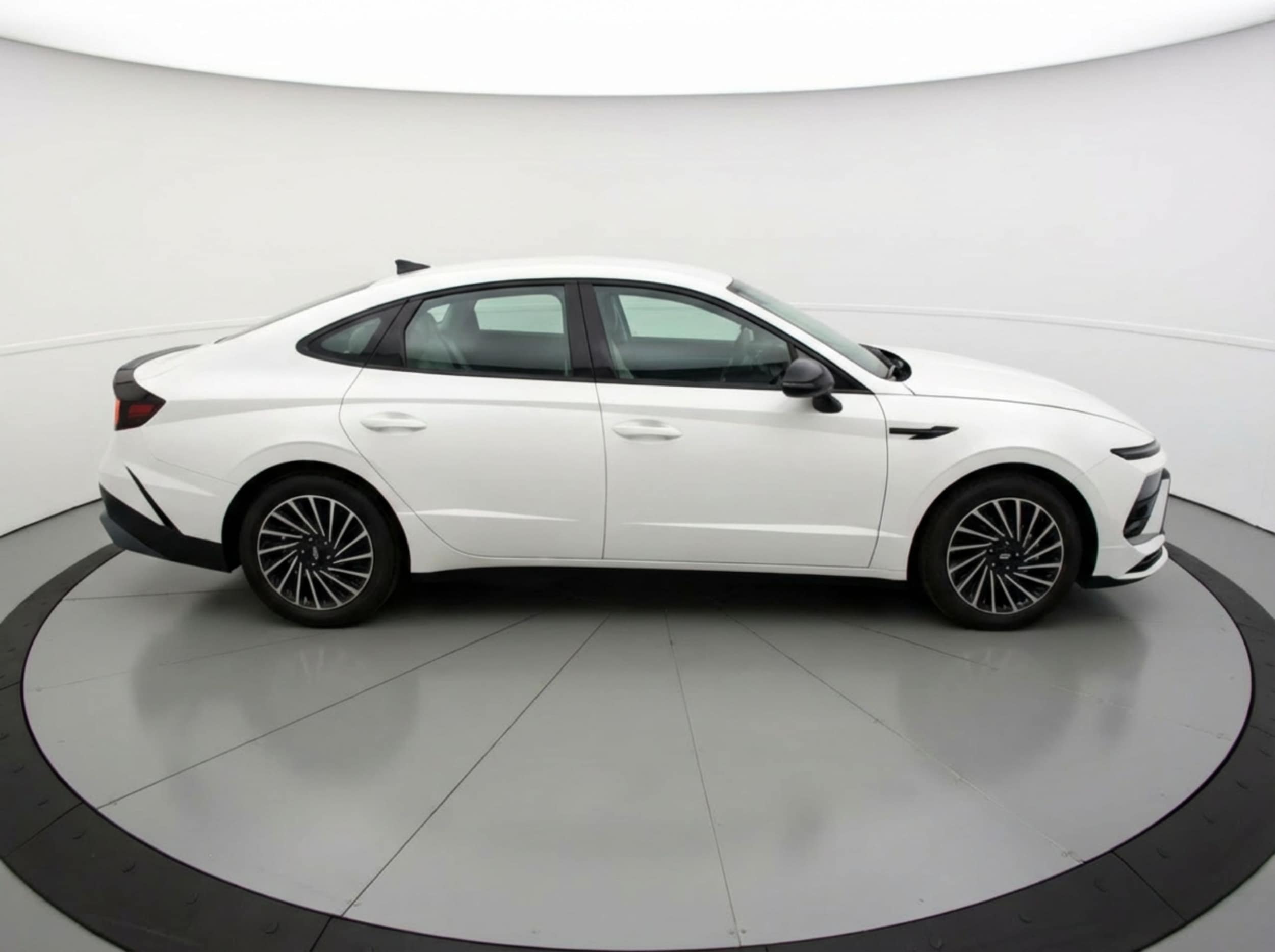 Thumbnail: 2025 Hyundai Sonata - 8