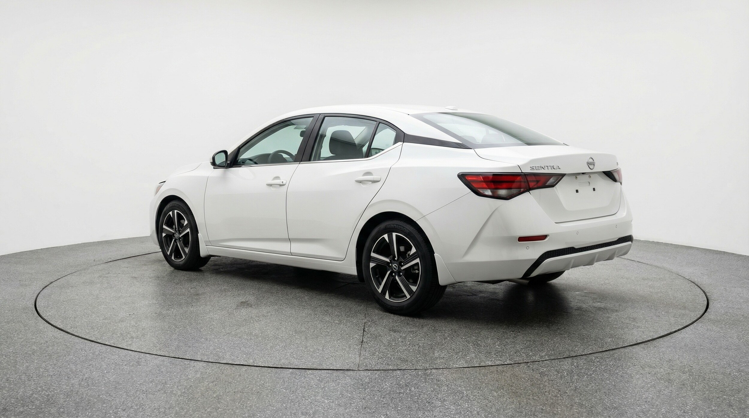 Thumbnail: 2025 Nissan Sentra - 5