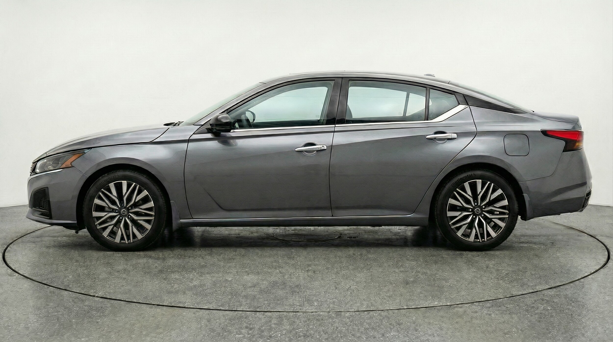 Thumbnail: 2025 Nissan Altima - 4