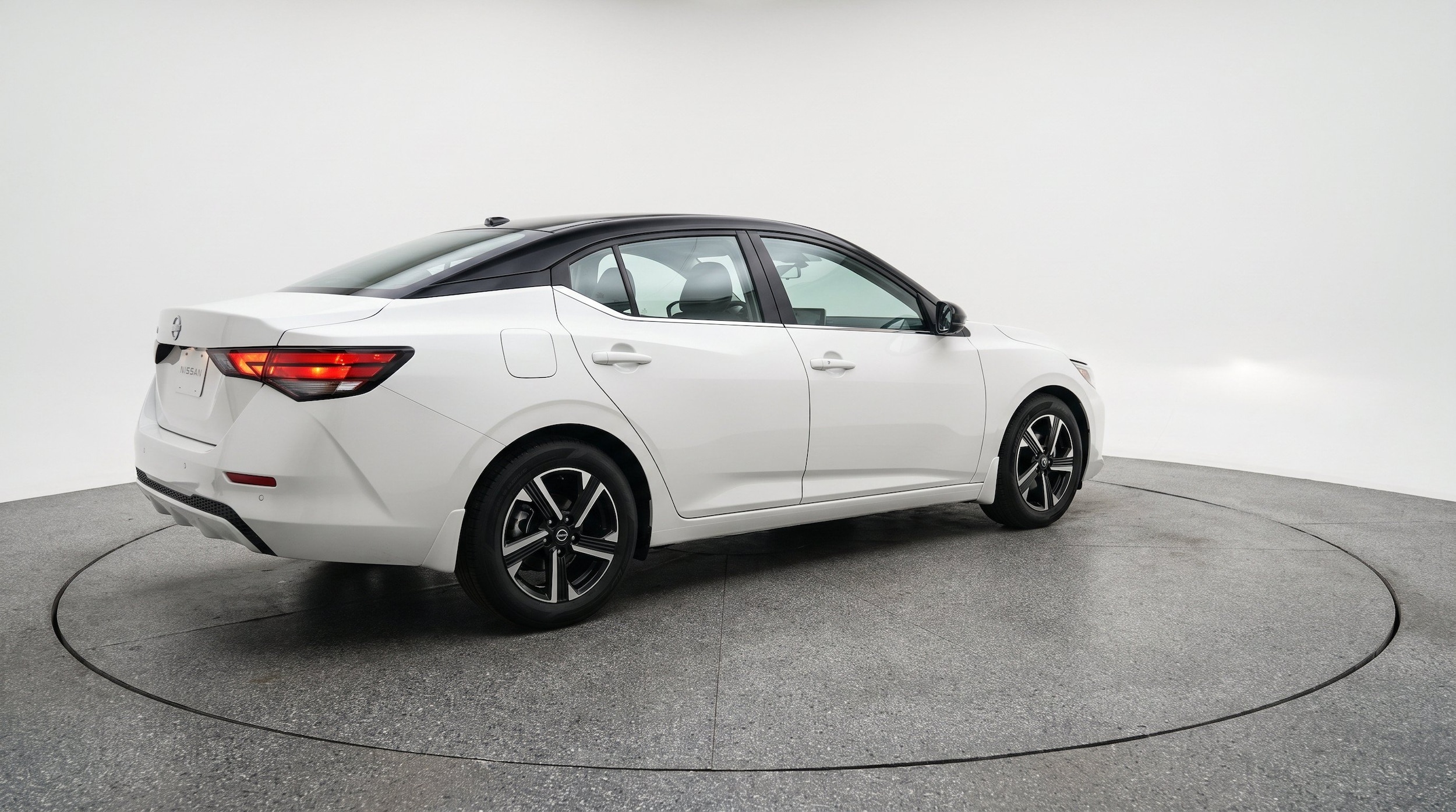 Thumbnail: 2025 Nissan Sentra - 9