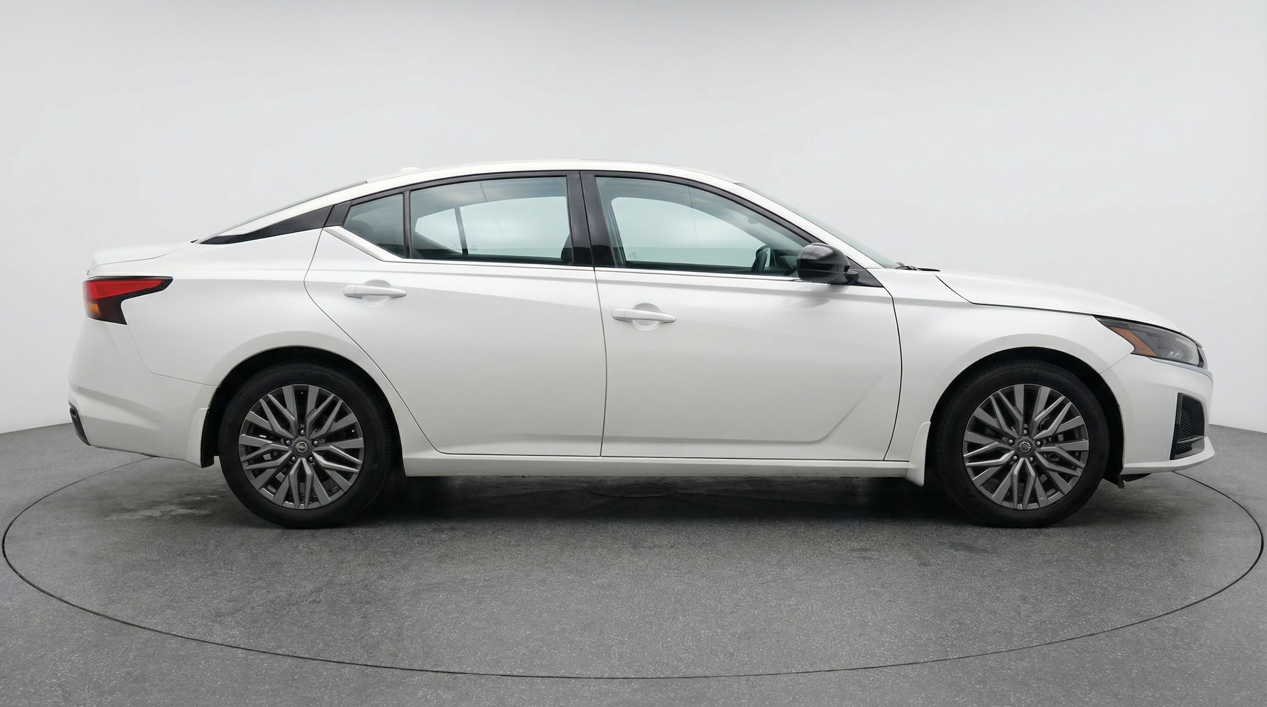 Thumbnail: 2025 Nissan Altima - 8