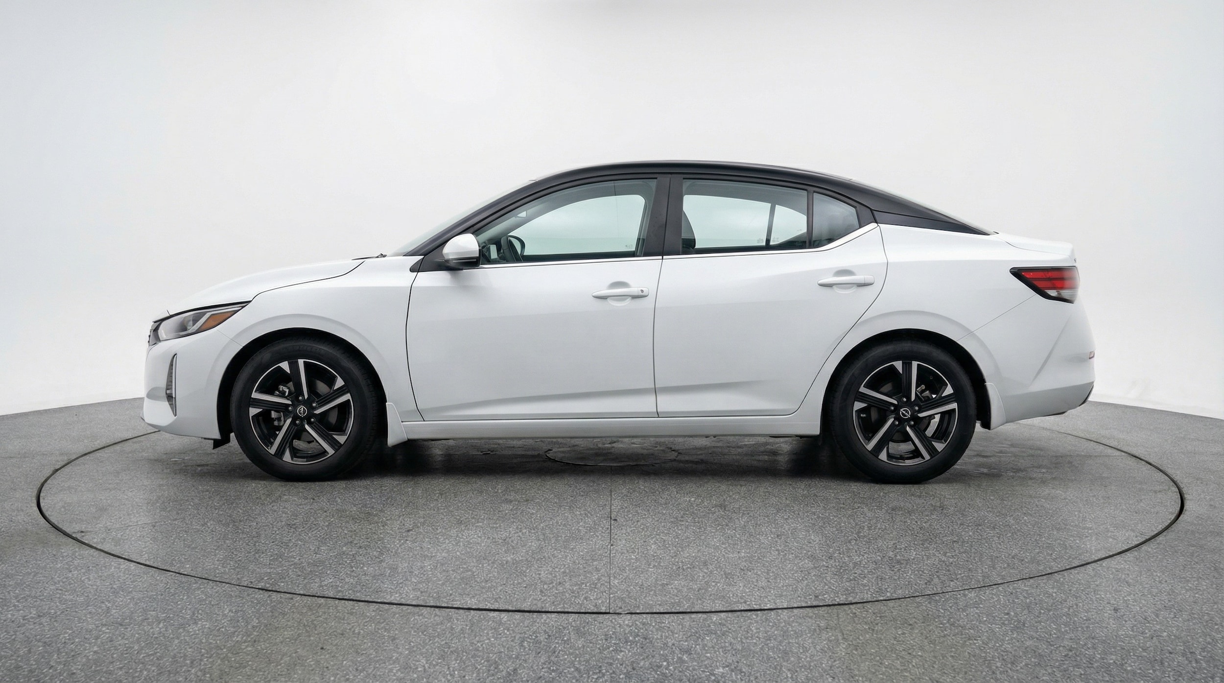 Thumbnail: 2025 Nissan Sentra - 4