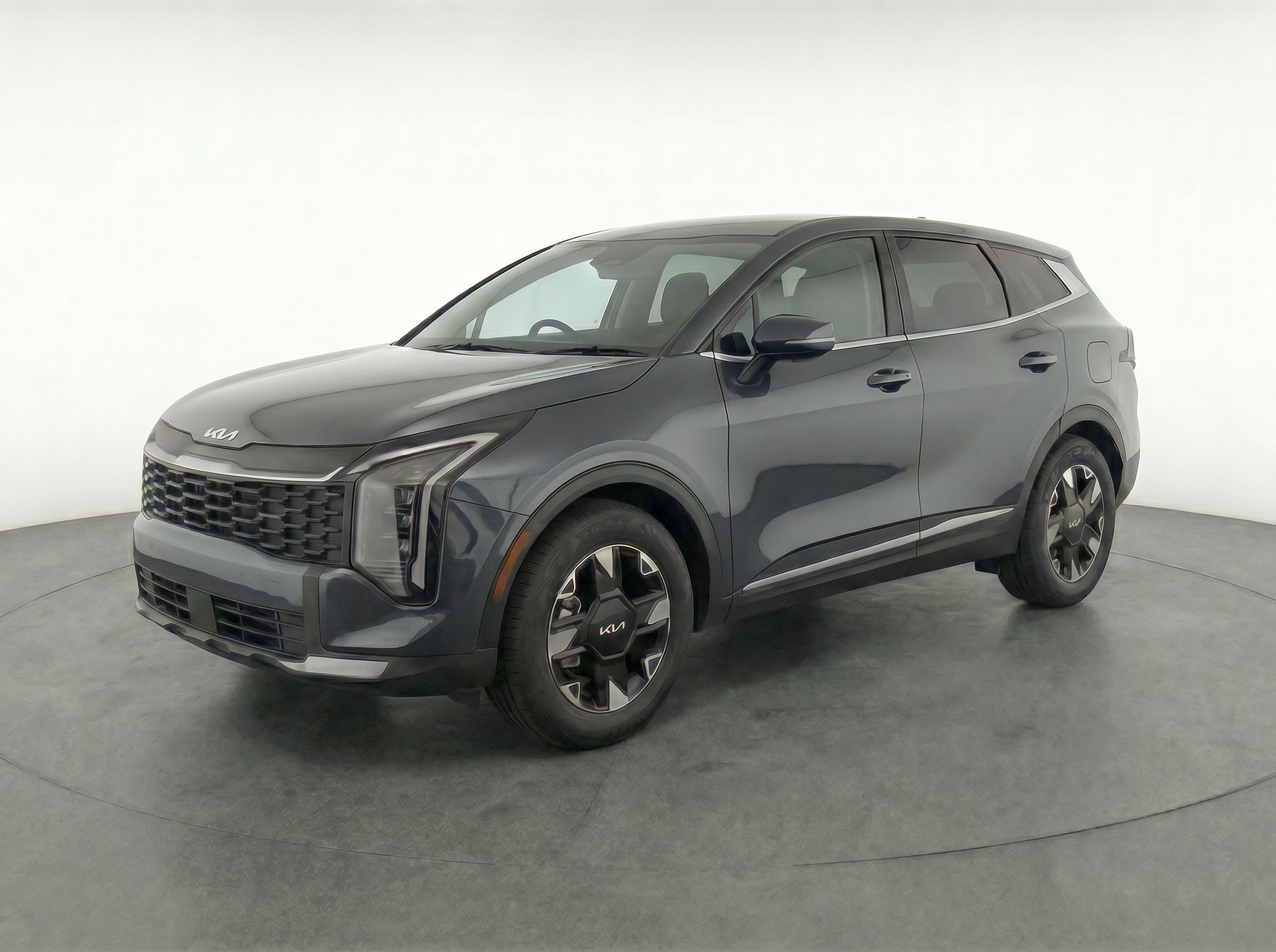 Thumbnail: 2026 Kia Sportage - 3