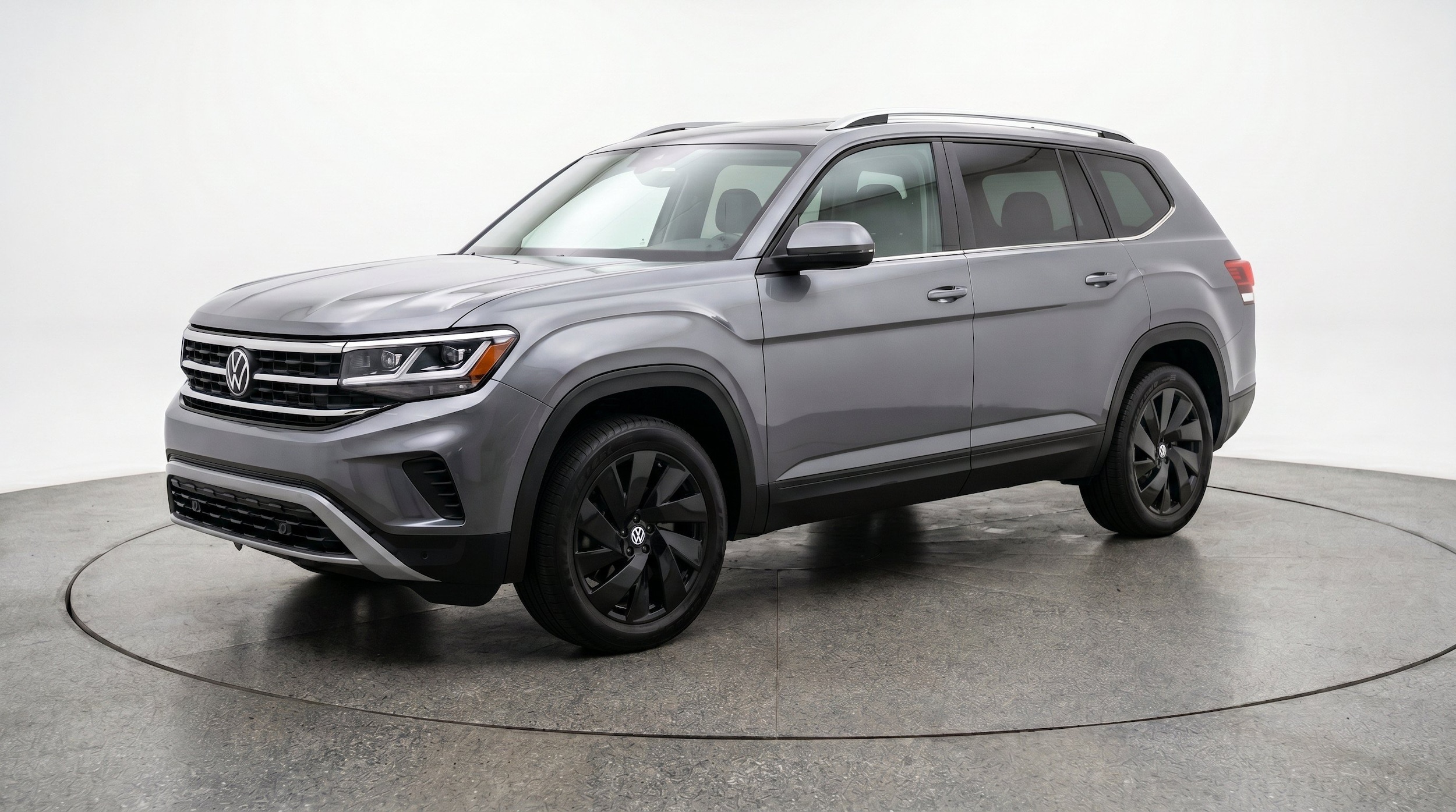 Thumbnail: 2026 Volkswagen Atlas - 3