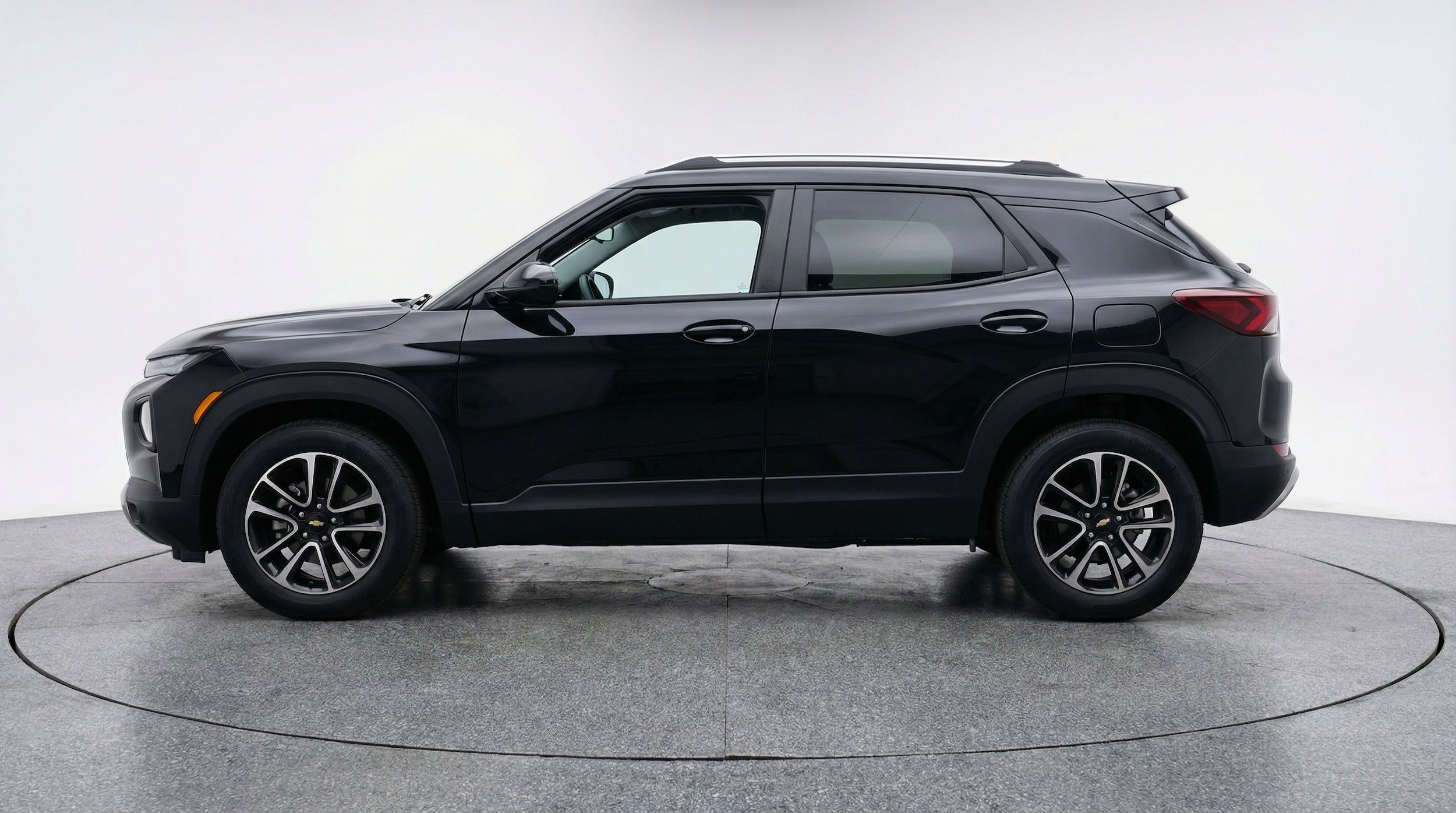 Thumbnail: 2025 Chevrolet TrailBlazer - 5