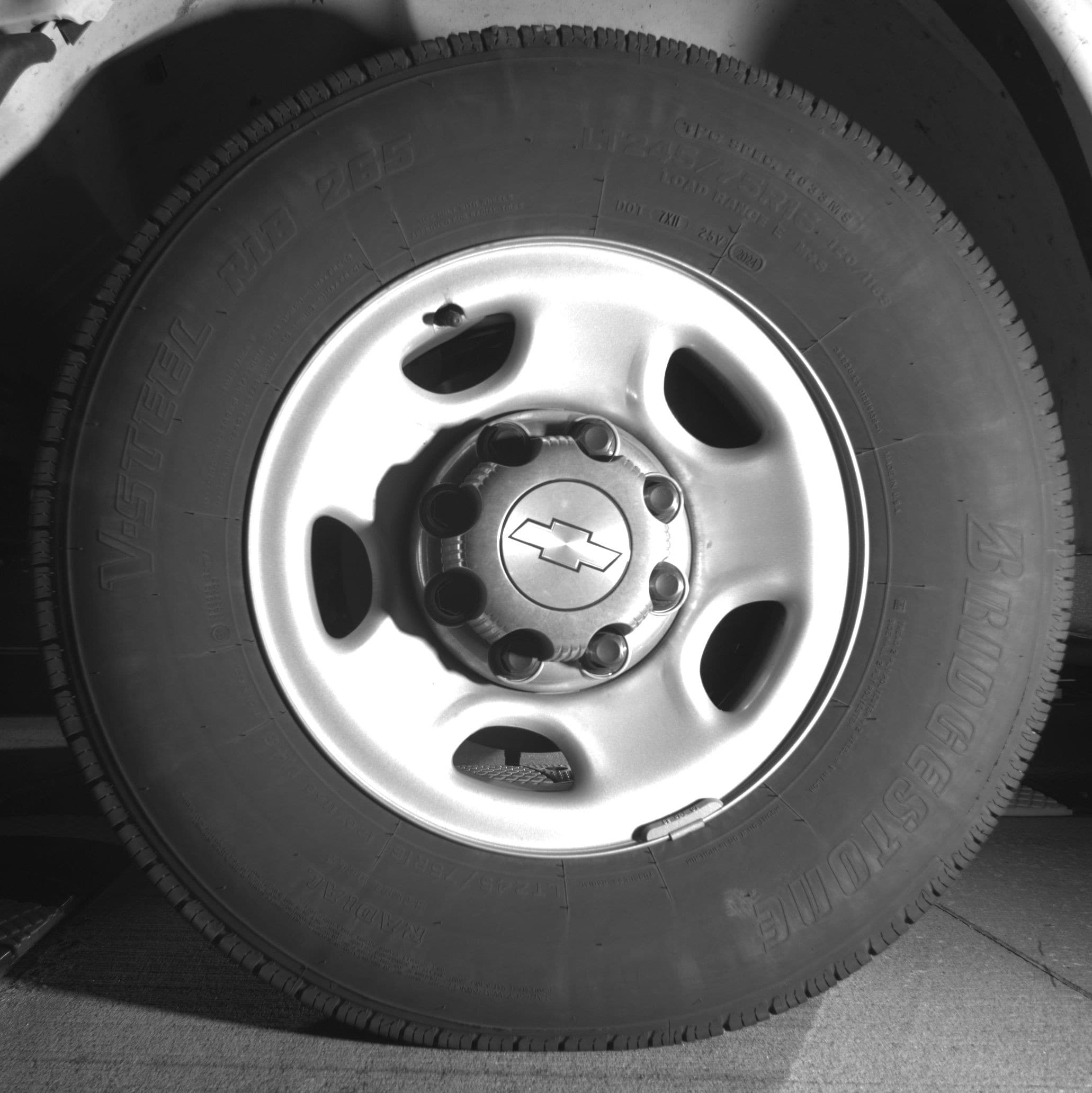 Thumbnail: 2024 Chevrolet Express - 9