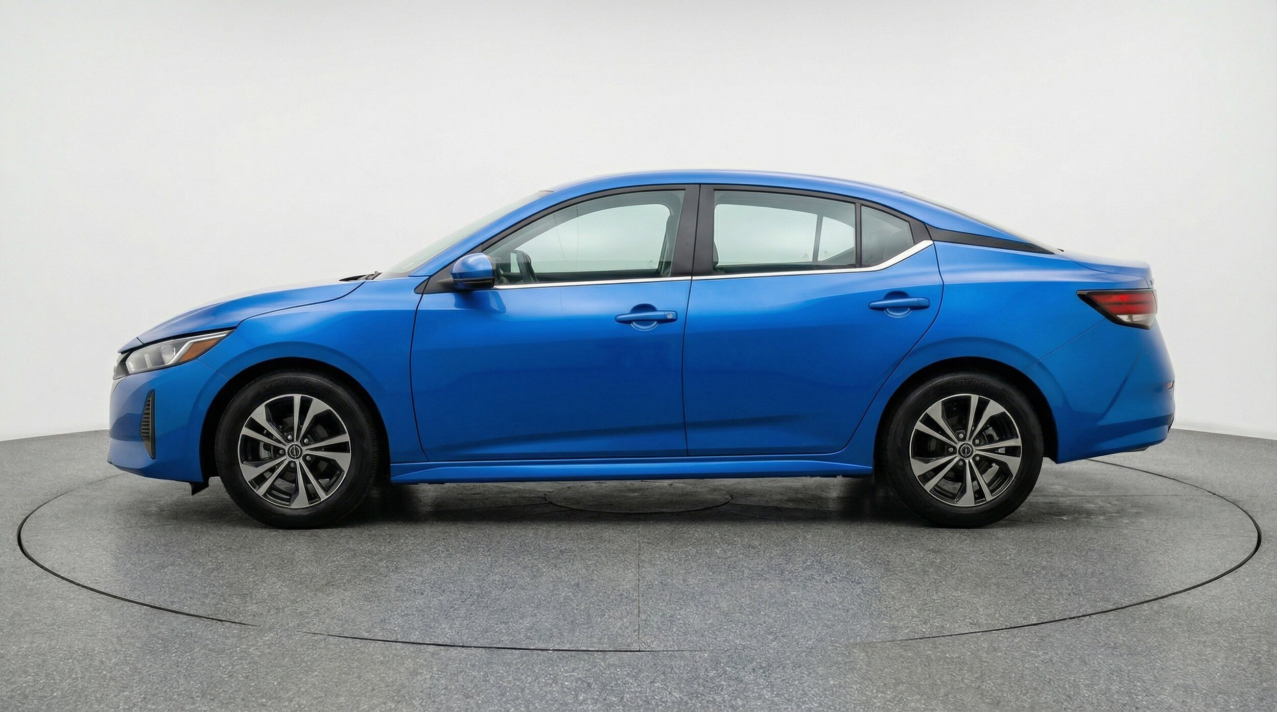 Thumbnail: 2025 Nissan Sentra - 5