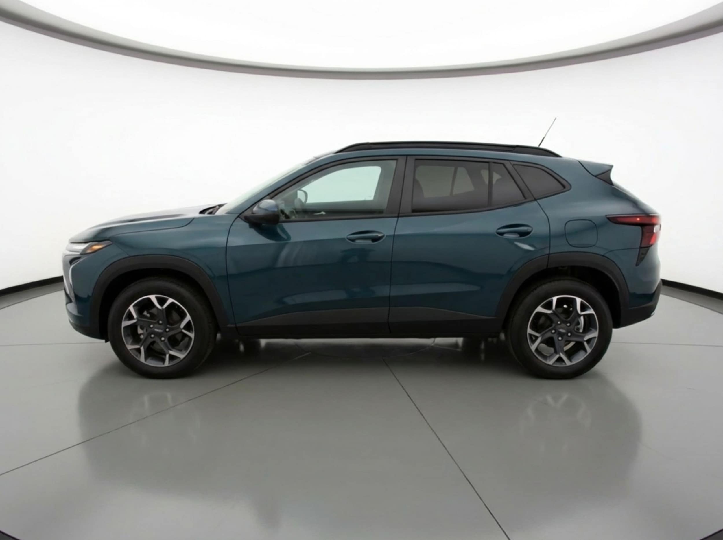 Thumbnail: 2025 Chevrolet Trax - 4