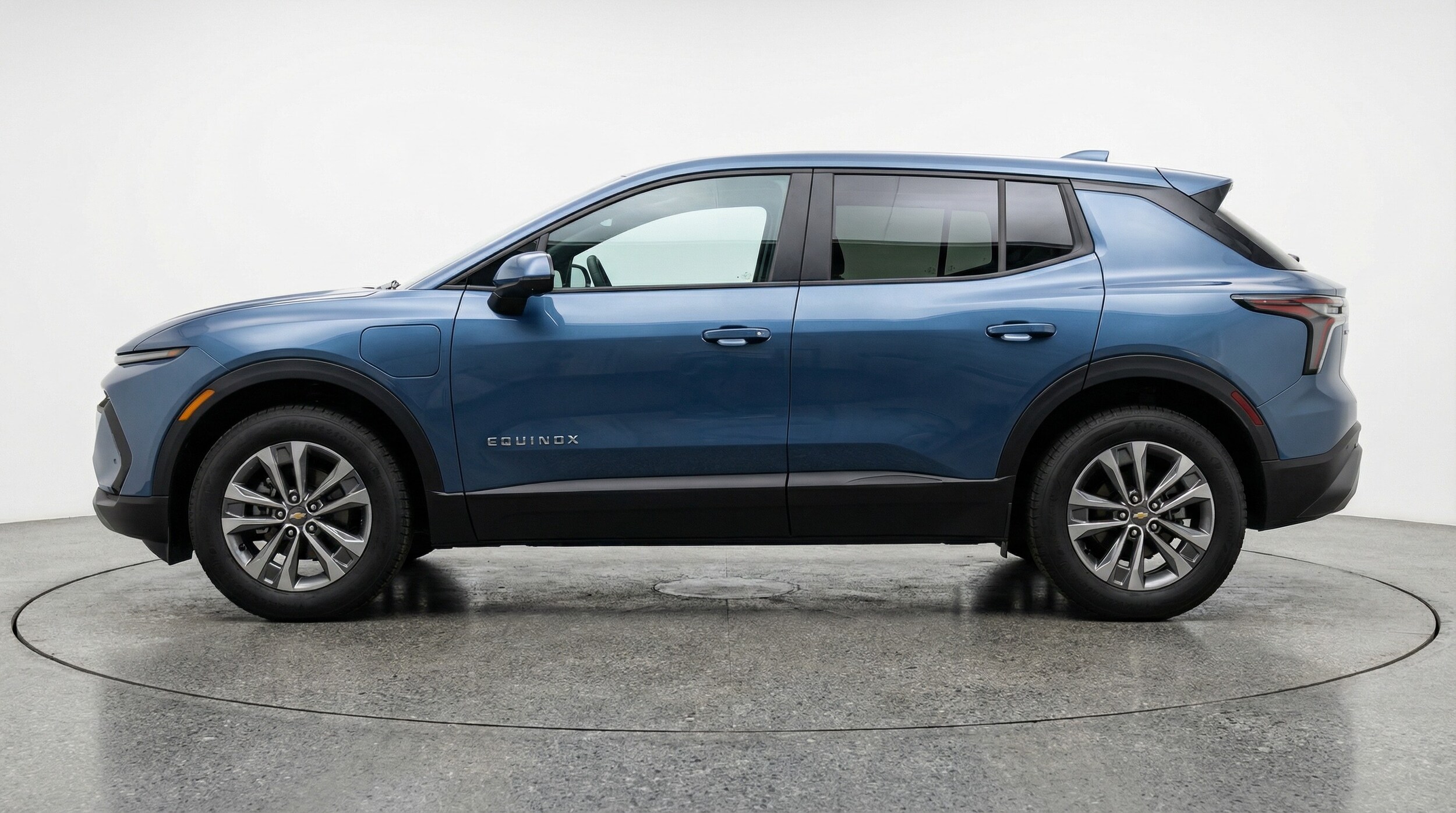 Thumbnail: 2025 Chevrolet Equinox - 4