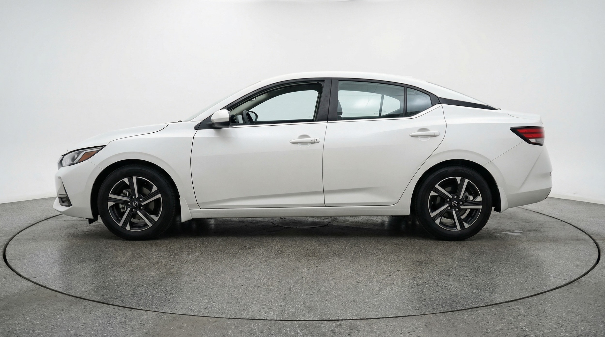 Thumbnail: 2025 Nissan Sentra - 4