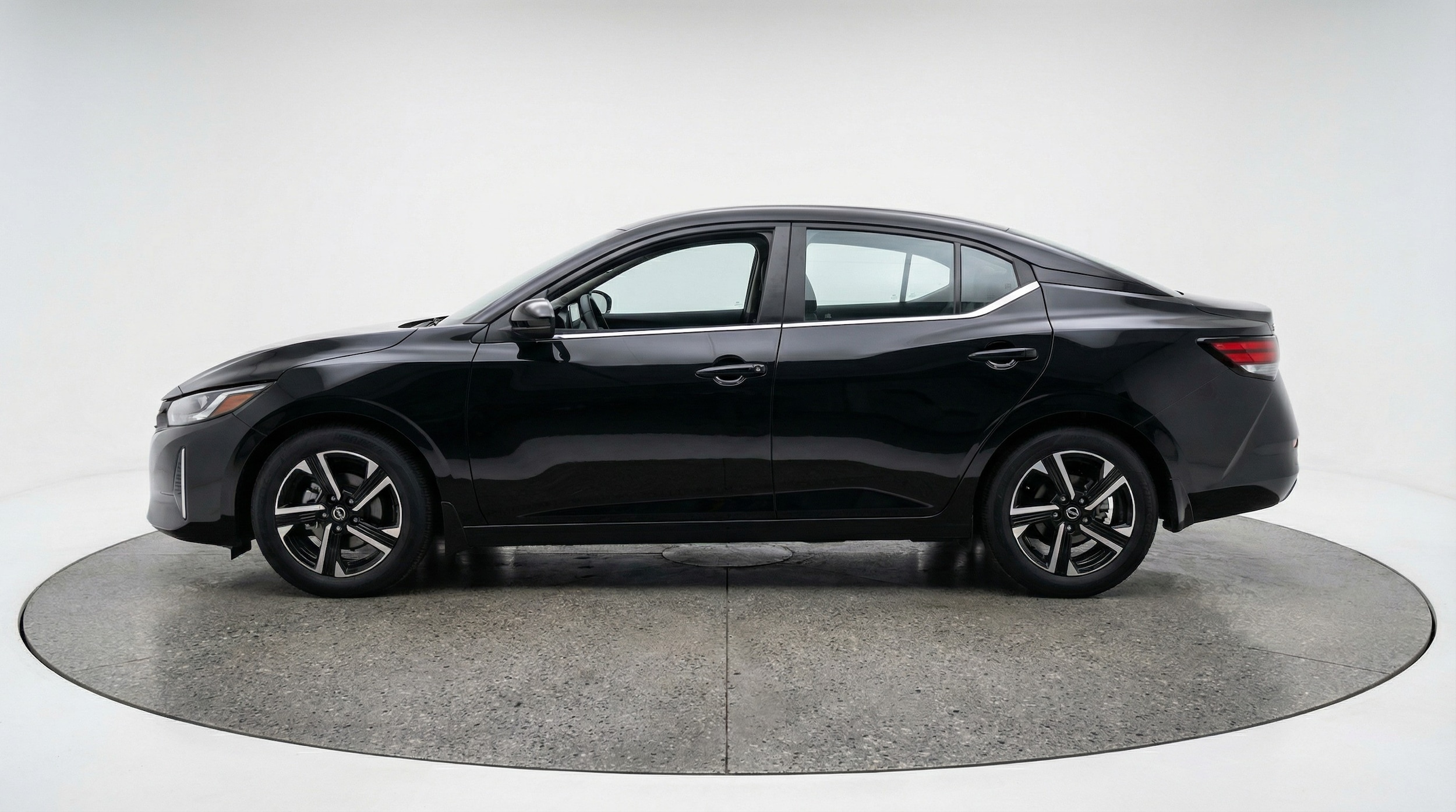 Thumbnail: 2025 Nissan Sentra - 4