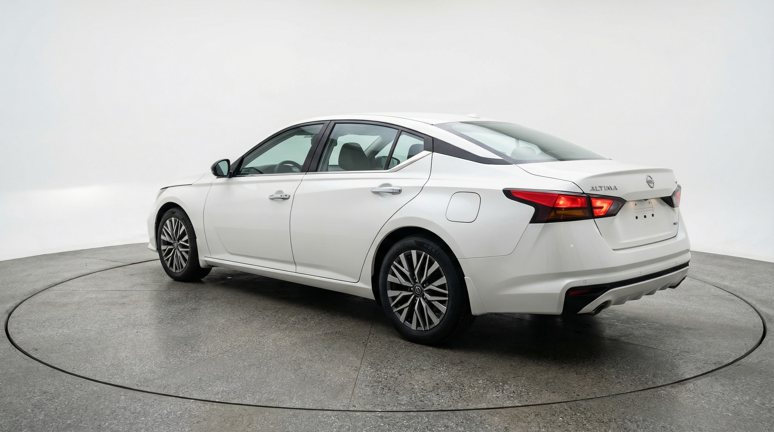 Thumbnail: 2025 Nissan Altima - 5