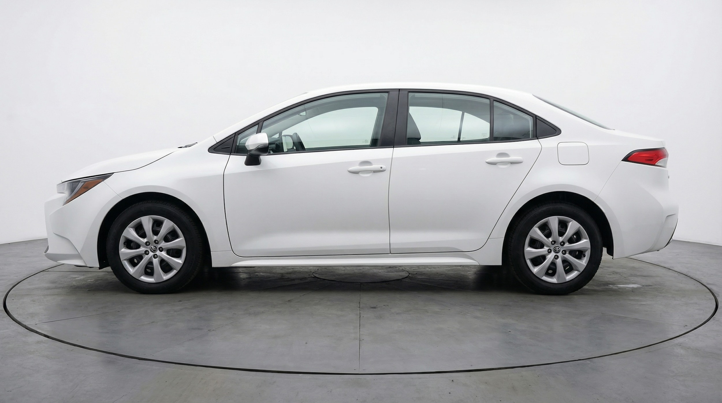 Thumbnail: 2025 Toyota Corolla - 4