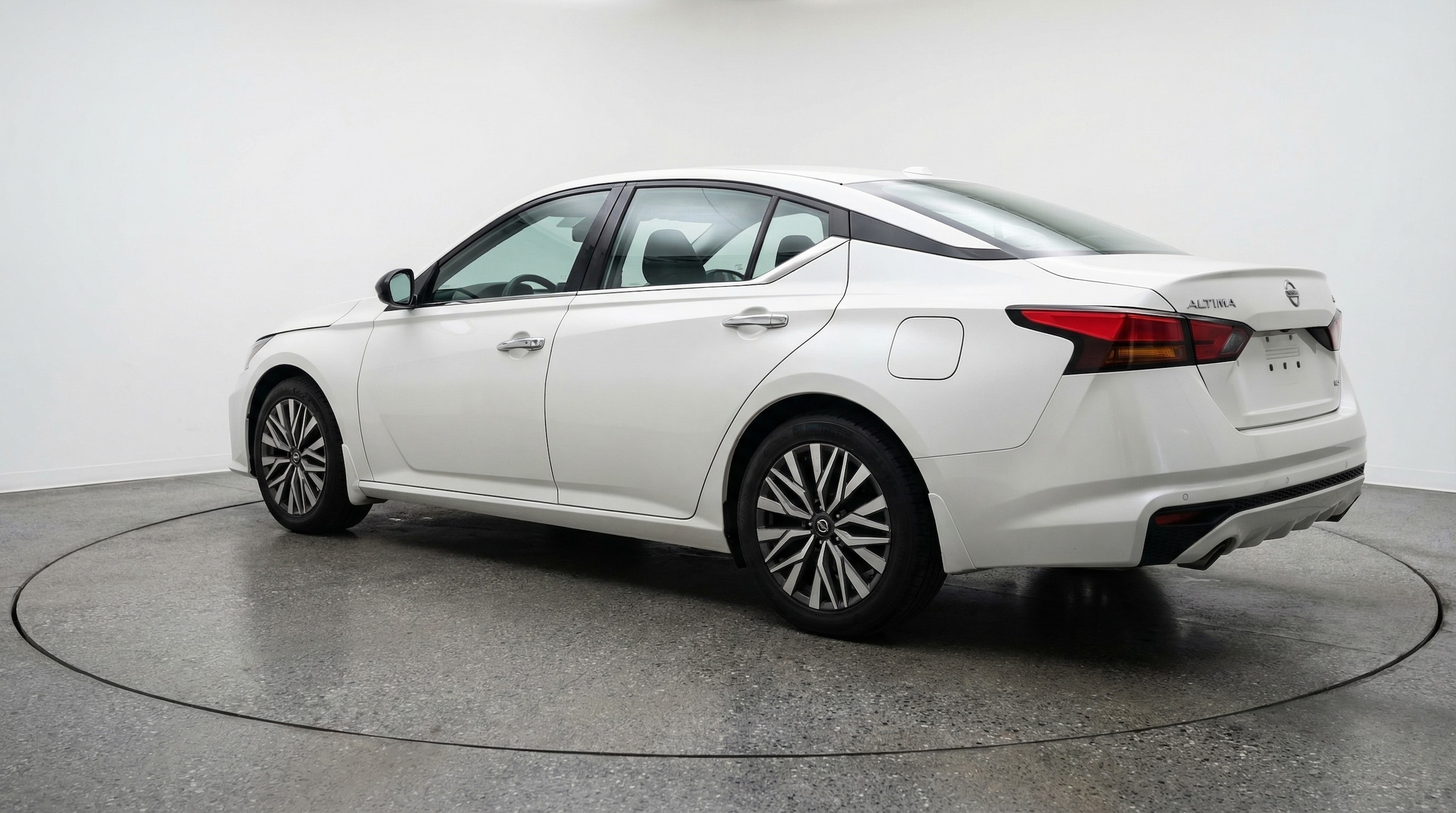 Thumbnail: 2025 Nissan Altima - 5