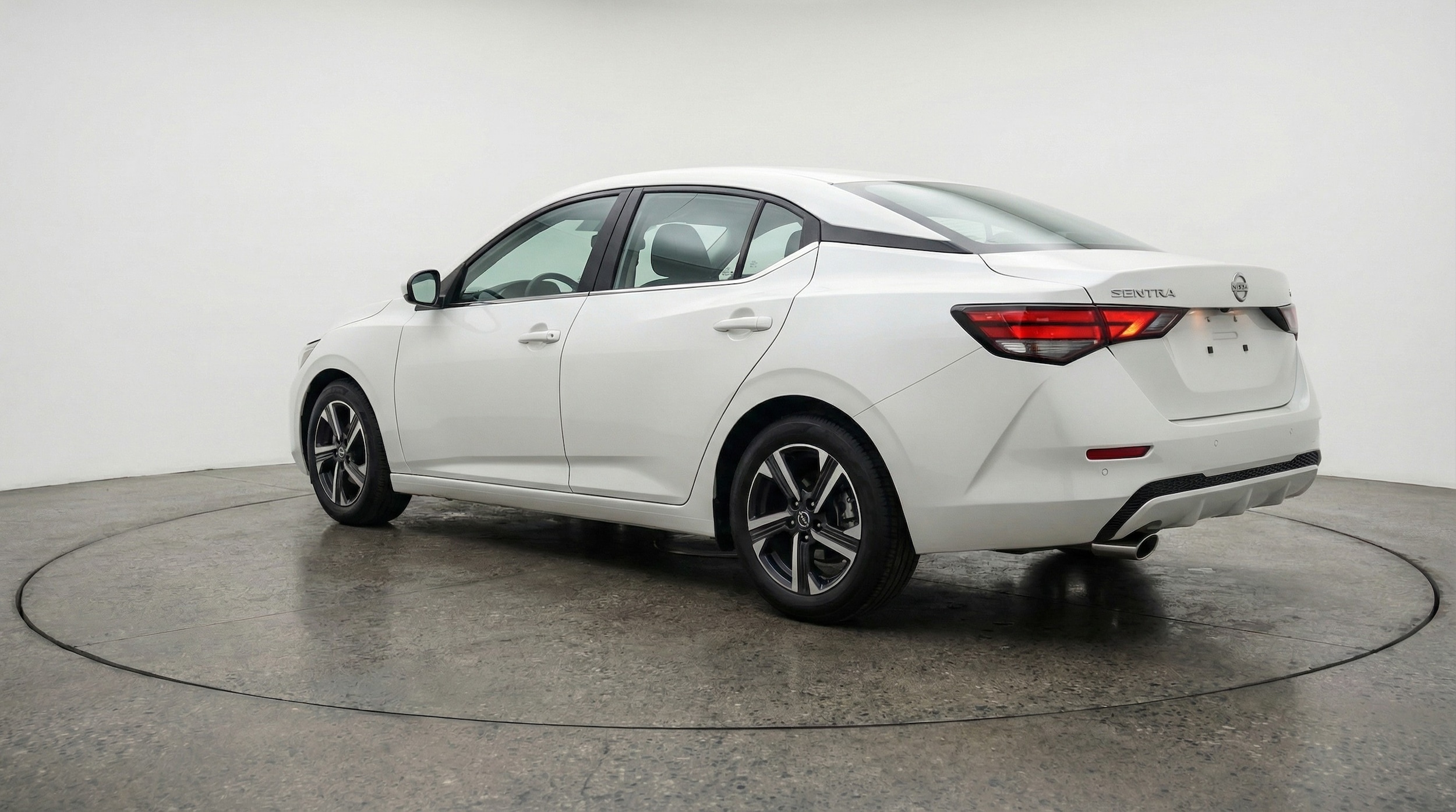 Thumbnail: 2025 Nissan Sentra - 5