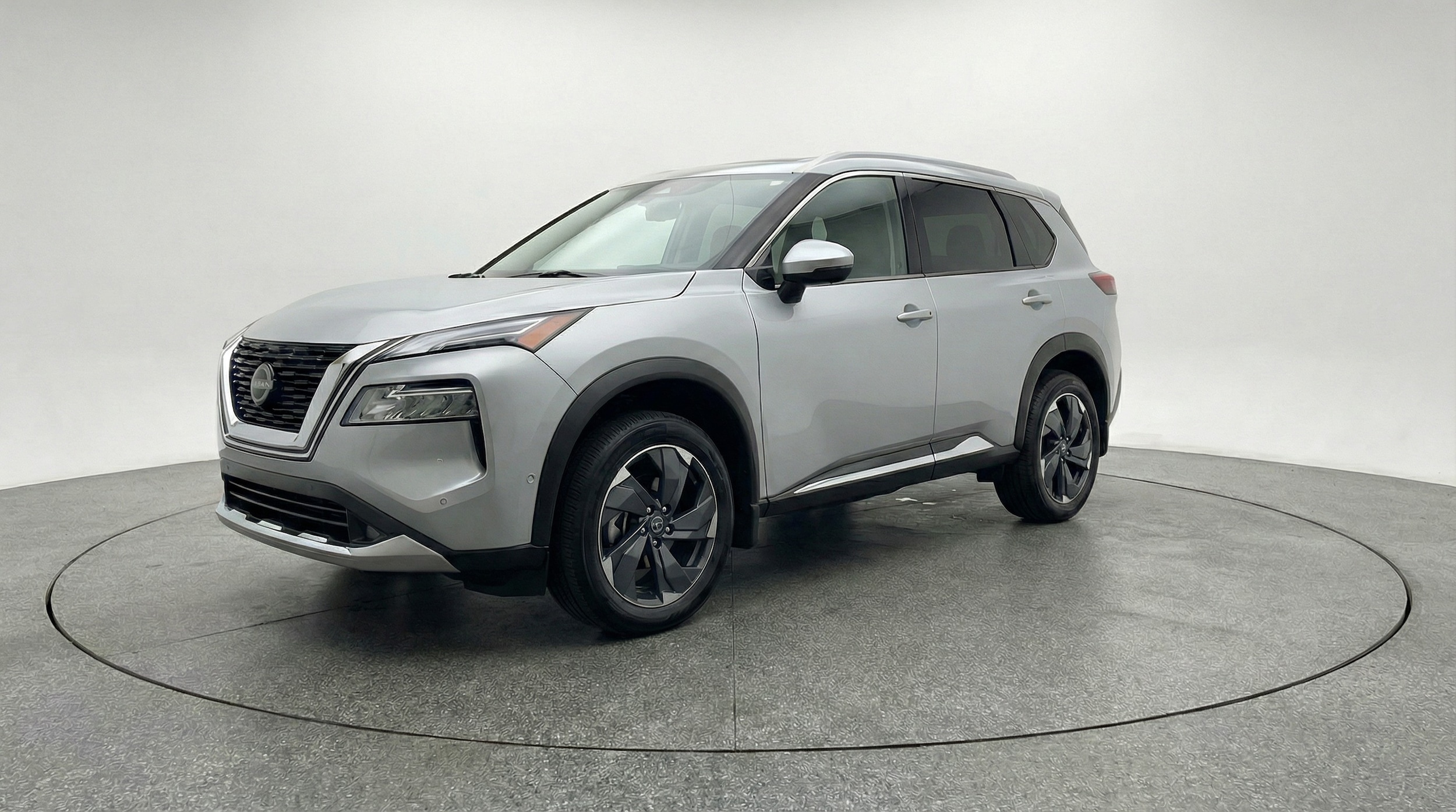 Thumbnail: 2025 Nissan Rogue - 3