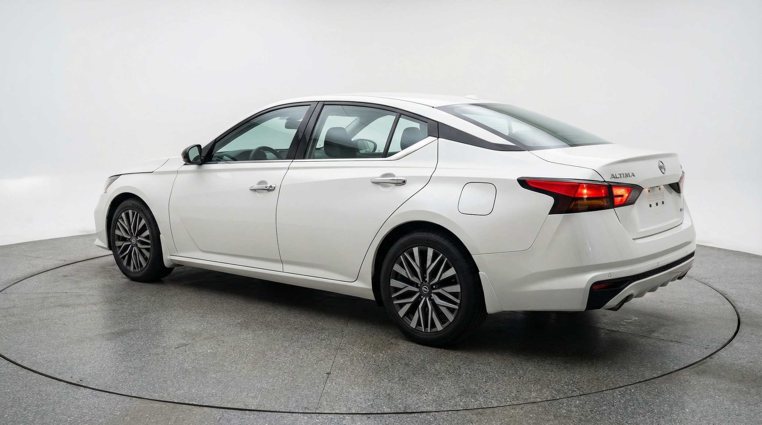 Thumbnail: 2025 Nissan Altima - 5