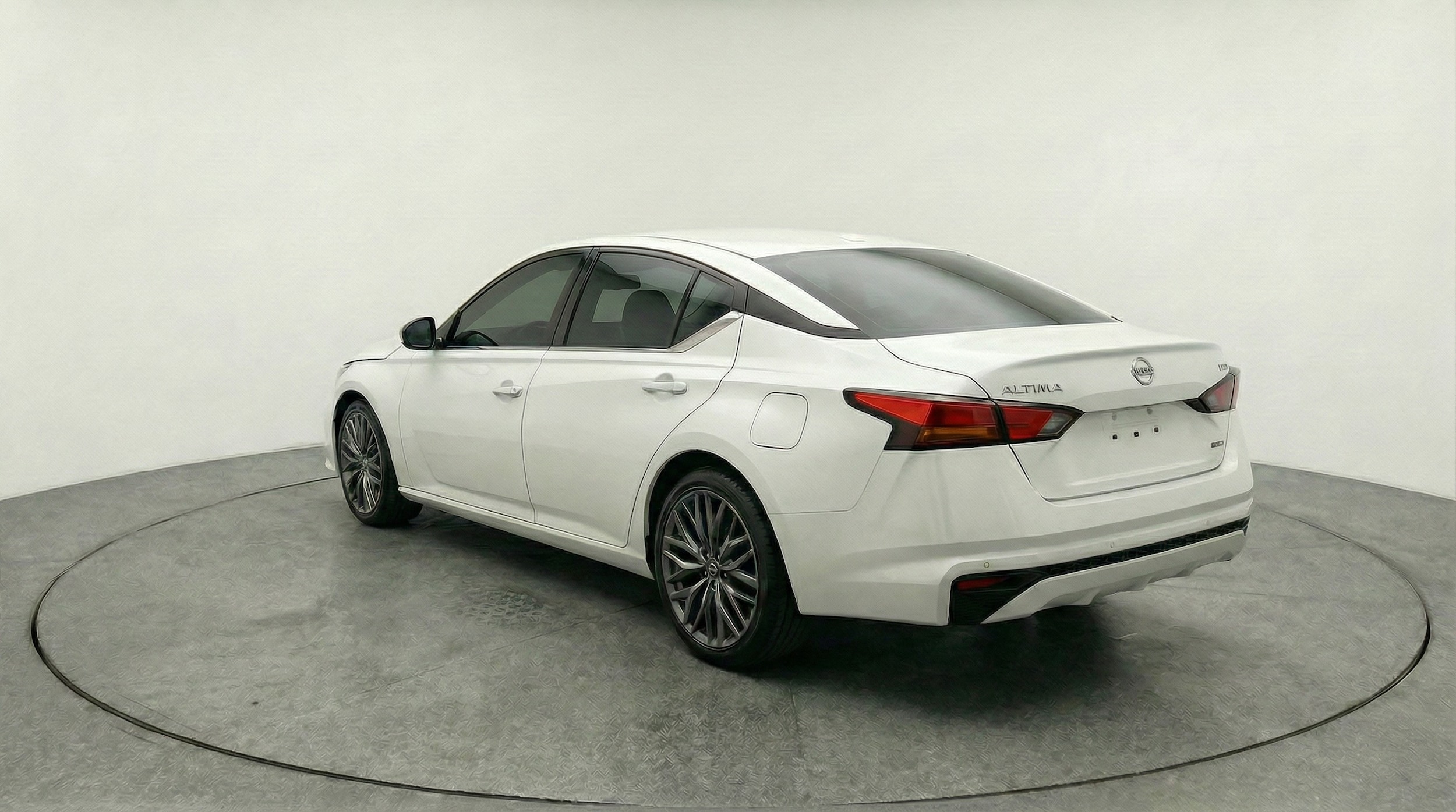 Thumbnail: 2025 Nissan Altima - 5