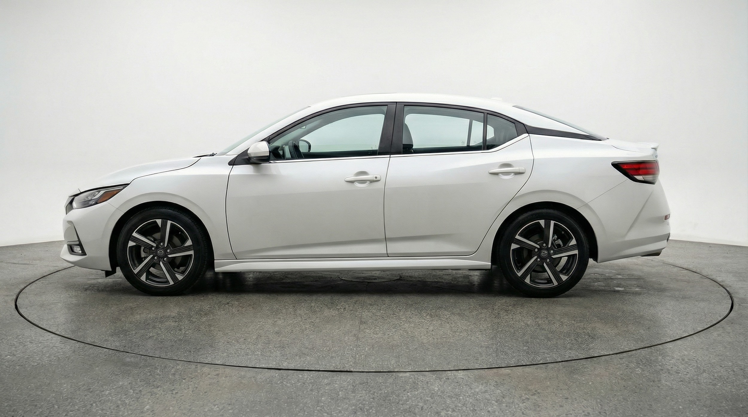 Thumbnail: 2025 Nissan Sentra - 4