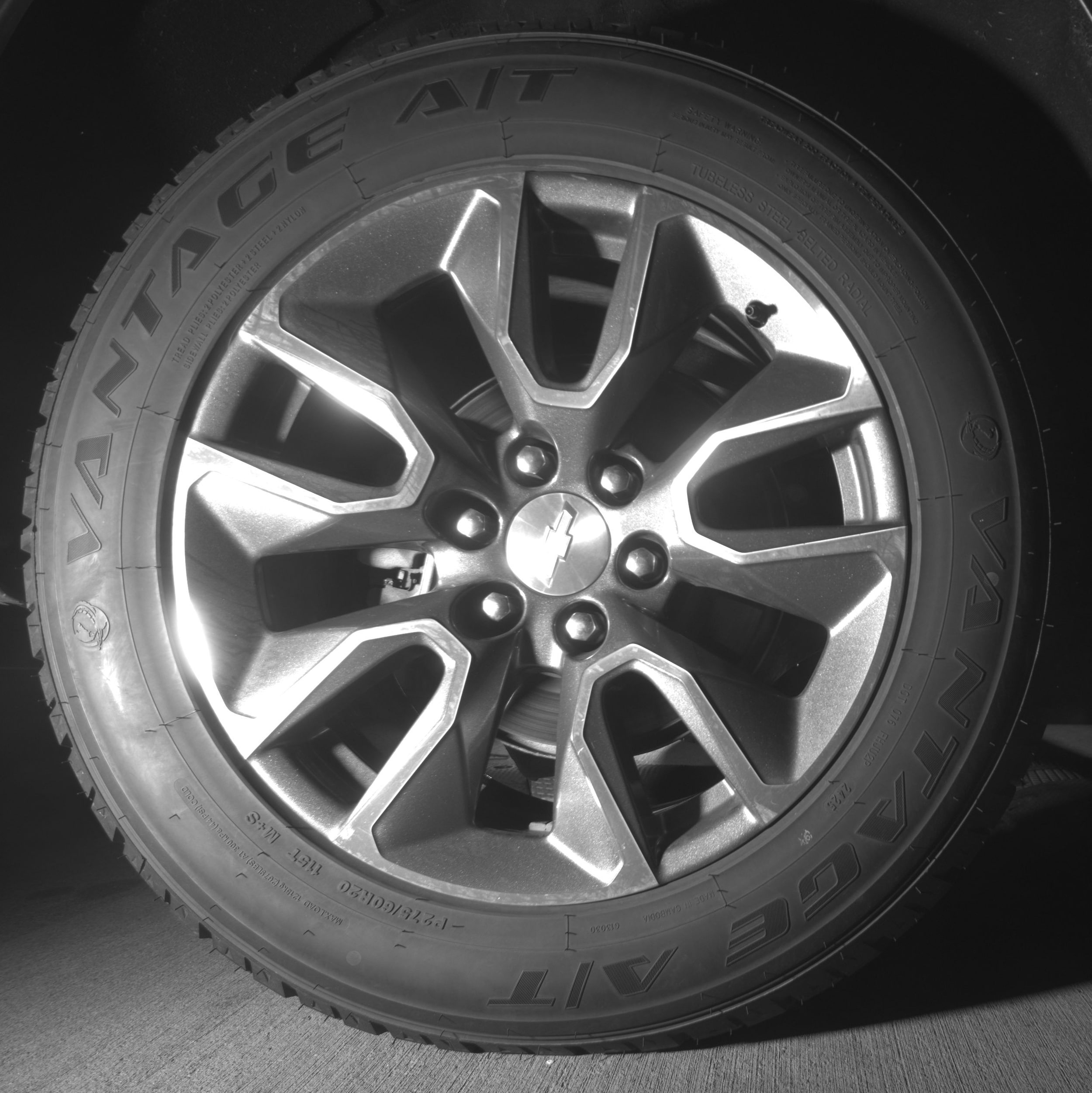 Thumbnail: 2023 Chevrolet Tahoe - 12