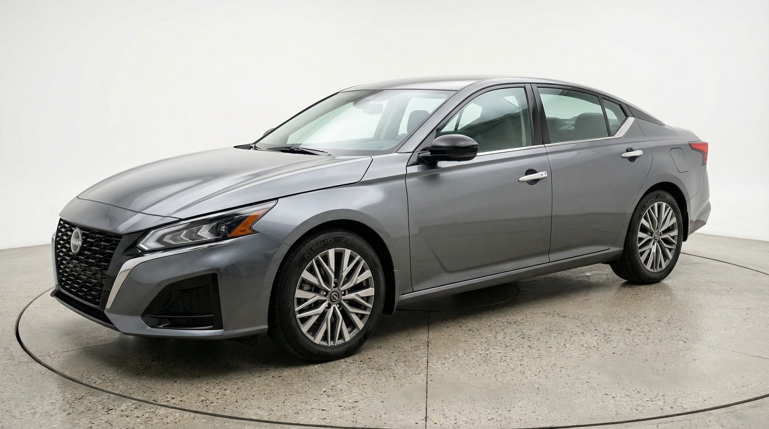 Thumbnail: 2025 Nissan Altima - 3