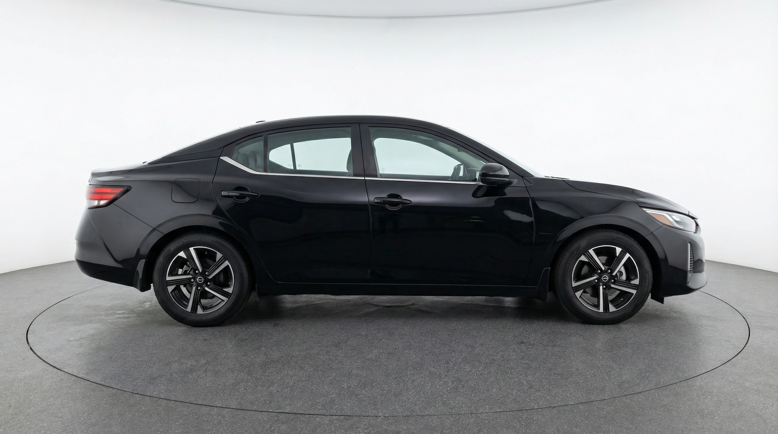 Thumbnail: 2025 Nissan Sentra - 8
