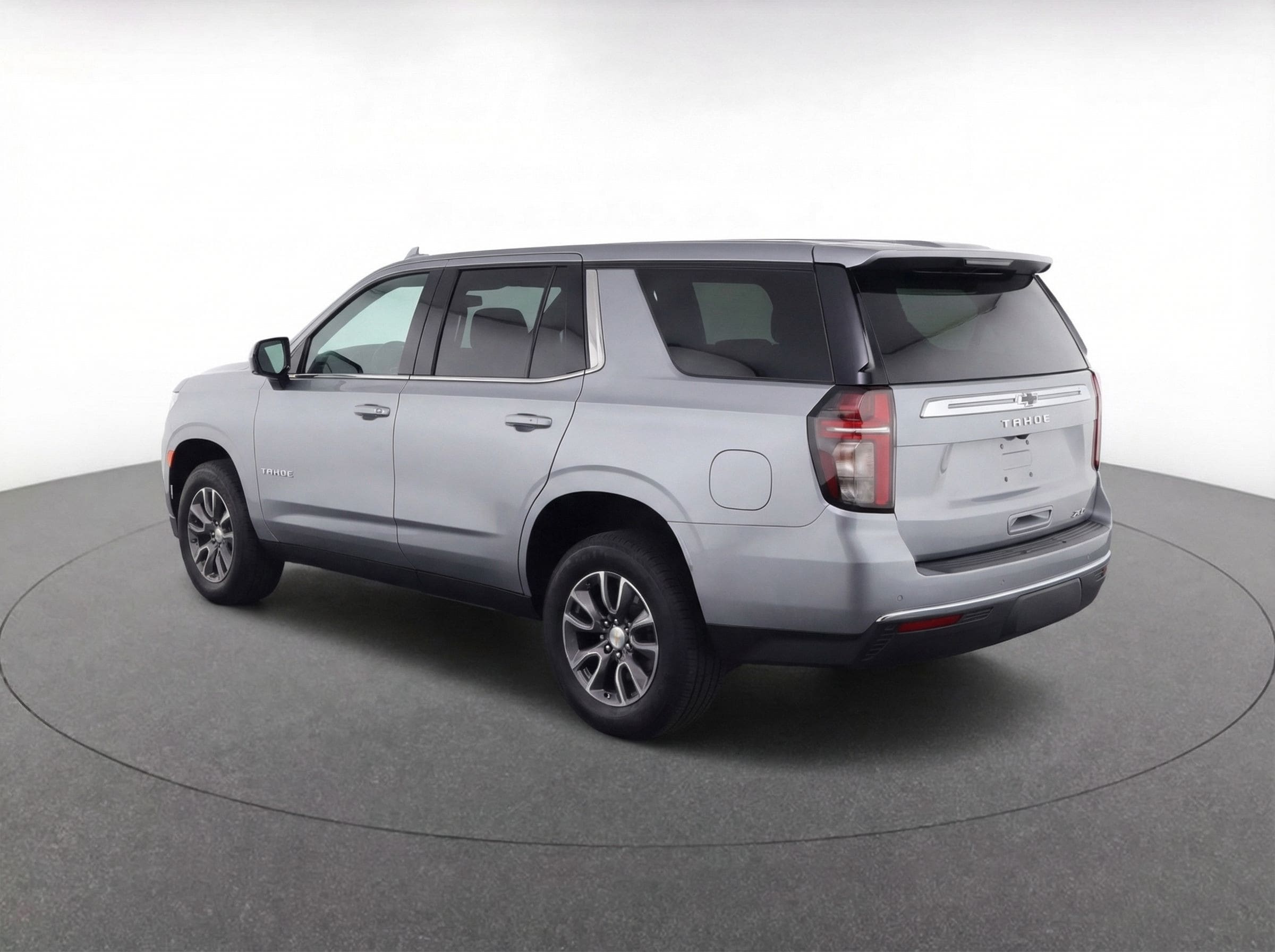 Thumbnail: 2023 Chevrolet Tahoe - 5