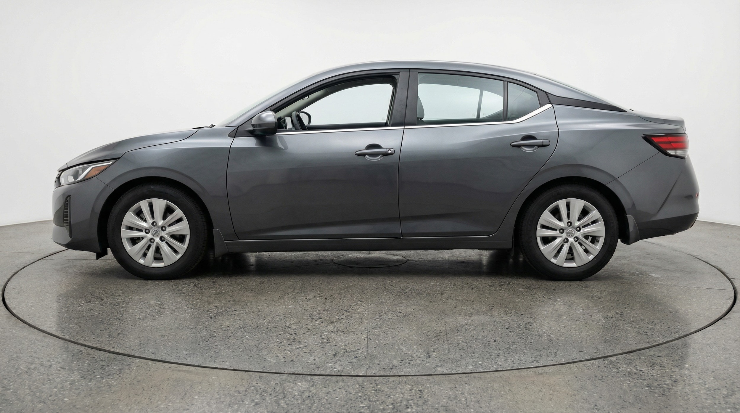 Thumbnail: 2025 Nissan Sentra - 4